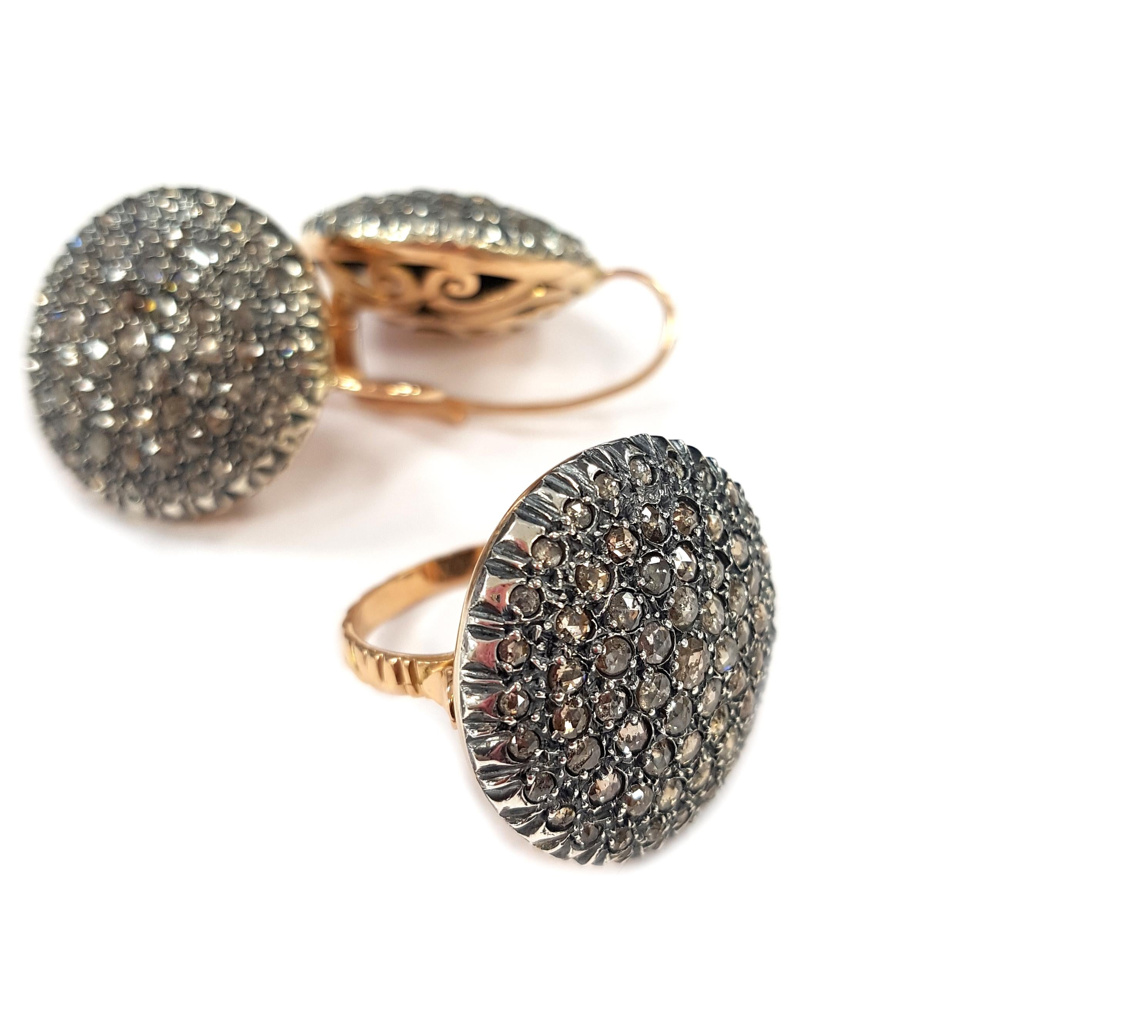 21st Century 9 Karat Rose Gold and Diamond Round Cesellato Cocktail Ring For Sale 1