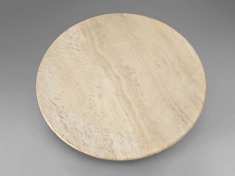 Round Pedestal Coffee Table in Travertine In Good Condition For Sale In Waalwijk, NL