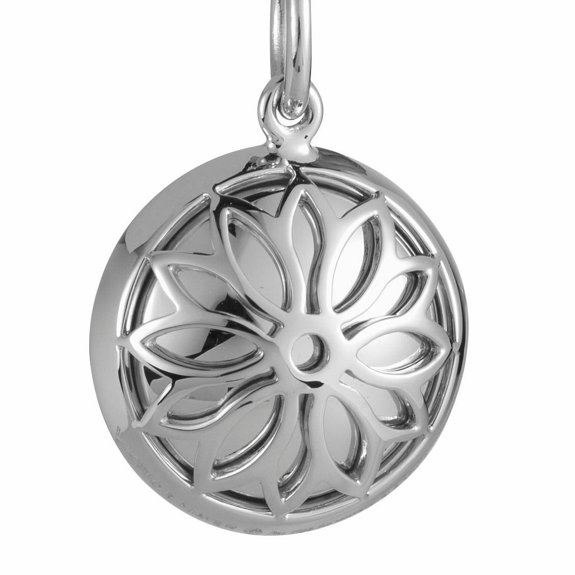 Ciondolo rotondo in oro bianco 18k con smalto guilloché e 1 diamante da 0,07 ct G VS in vendita 4