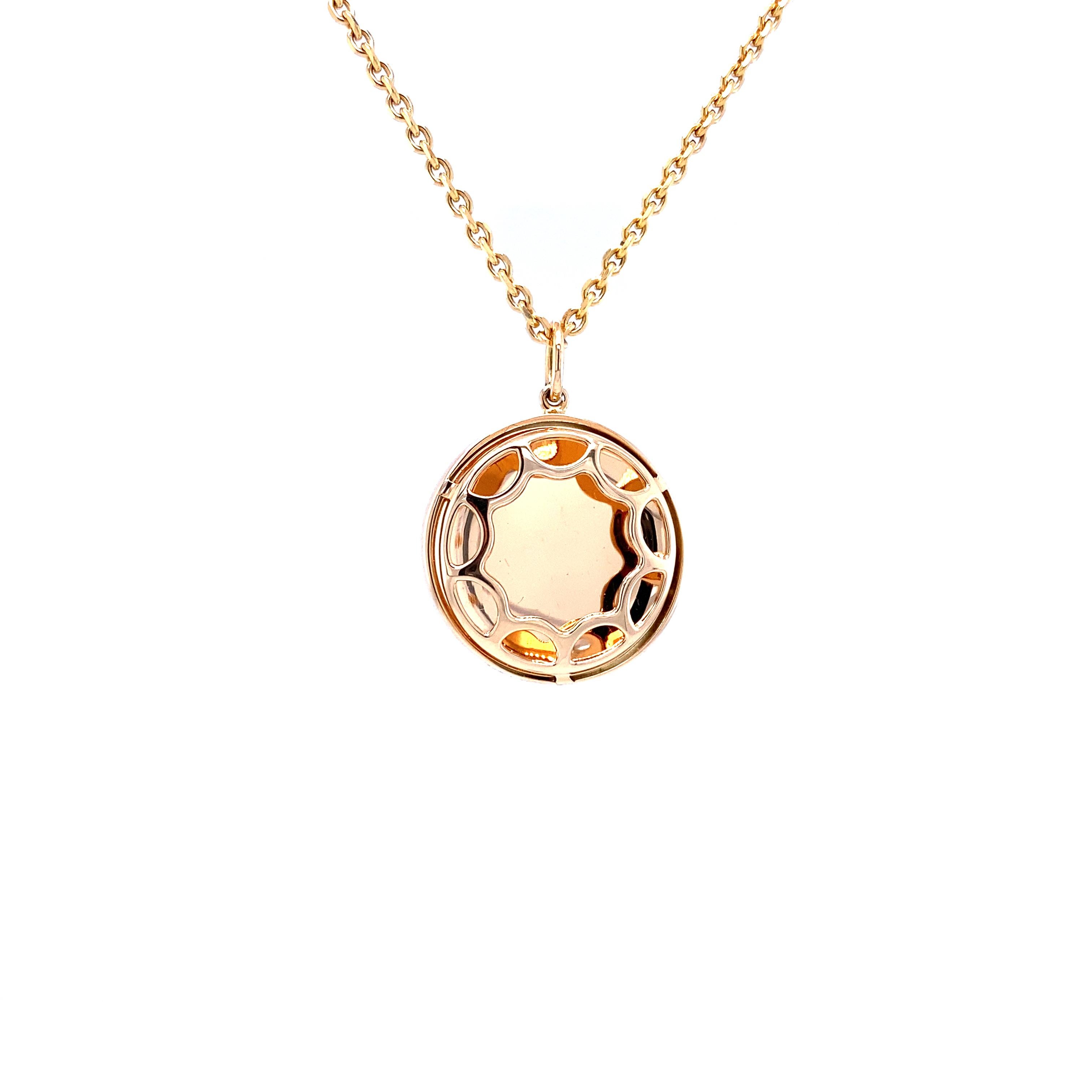 Art Déco Collana con ciondolo rotondo in oro rosa 18k smalto turchese Guilloche 5 diamanti 0.07ct in vendita