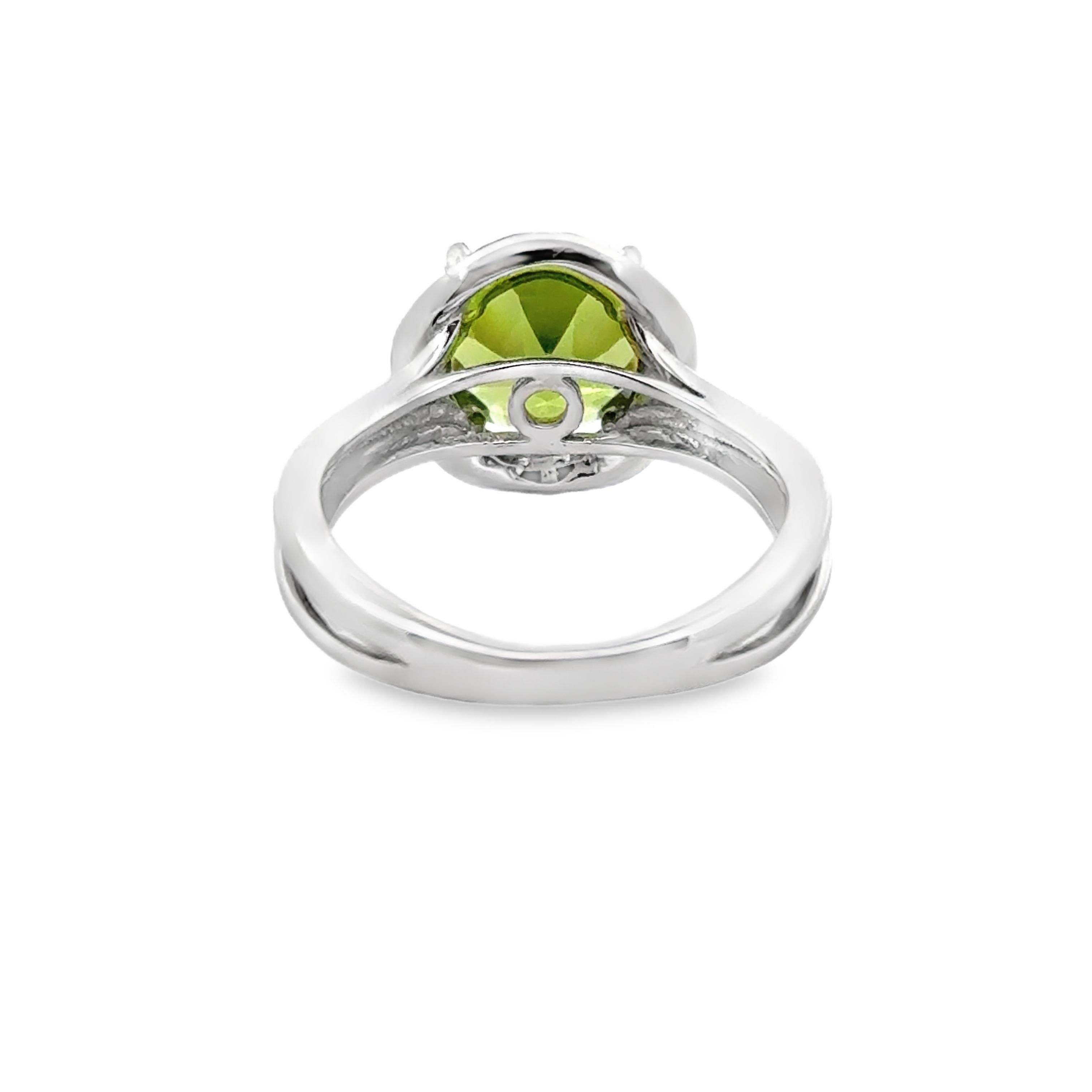De las mujeres Anillo Cóctel Peridoto Redondo y Diamante Oro Blanco 14K en venta
