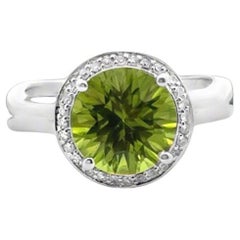 Runder Peridot und Diamant 14K Weißgold Cocktail-Ring