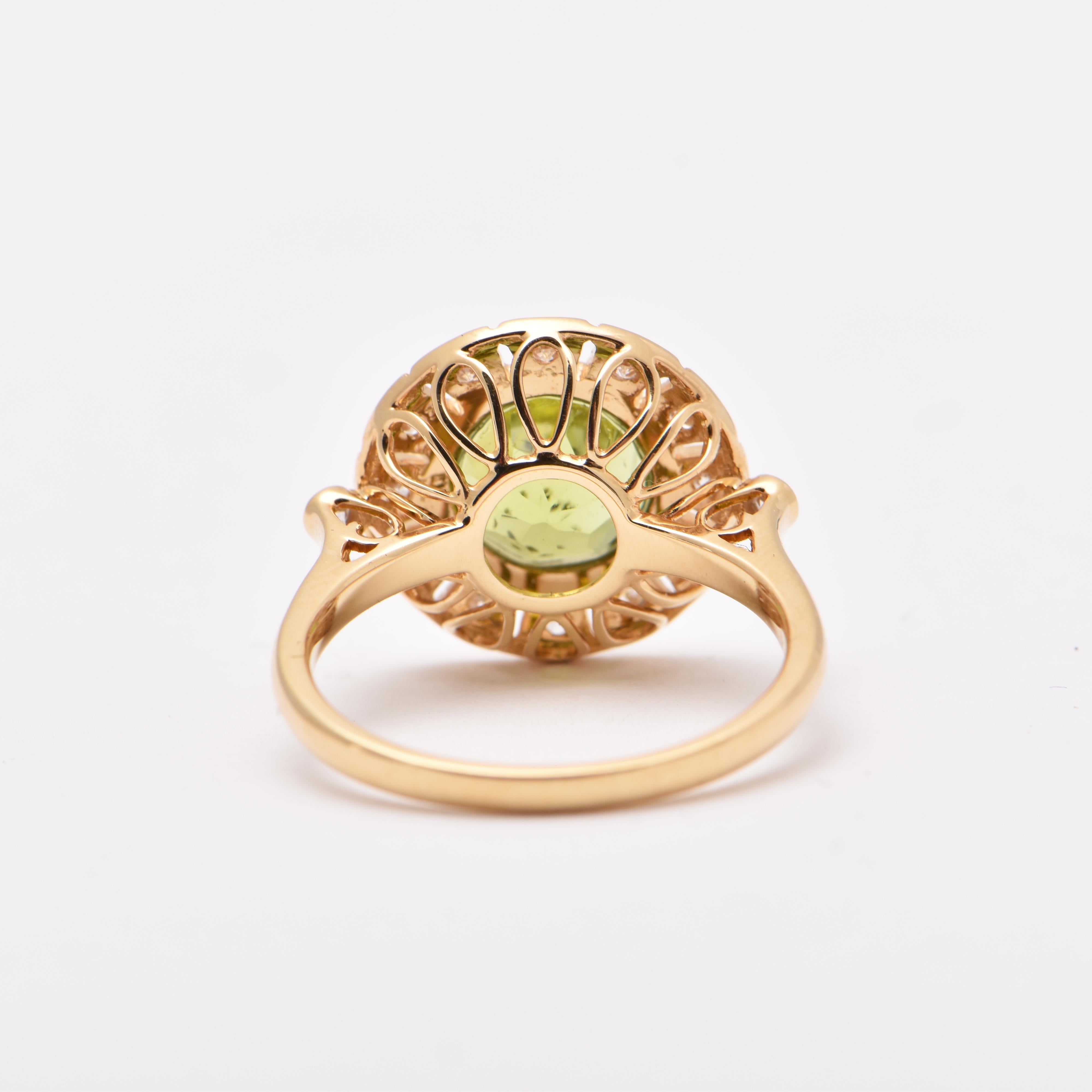 Round Cut Round Peridot and Diamond Cocktail Ring in 18 Carat Yellow Gold For Sale