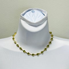 Round Peridot Comet Necklace in 18K Yellow Gold