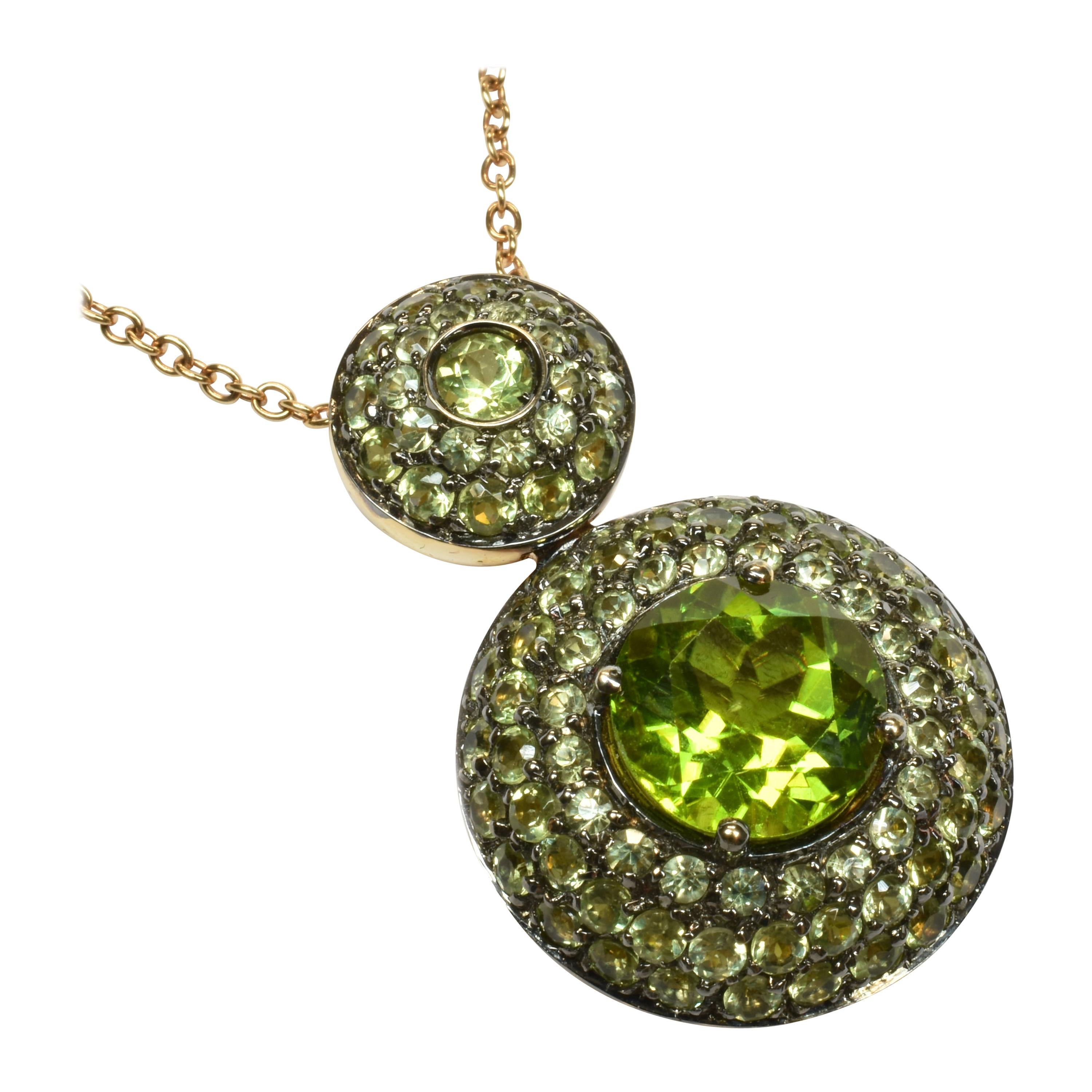 Round Peridot Gold Round Pendant Made in Italy For Sale