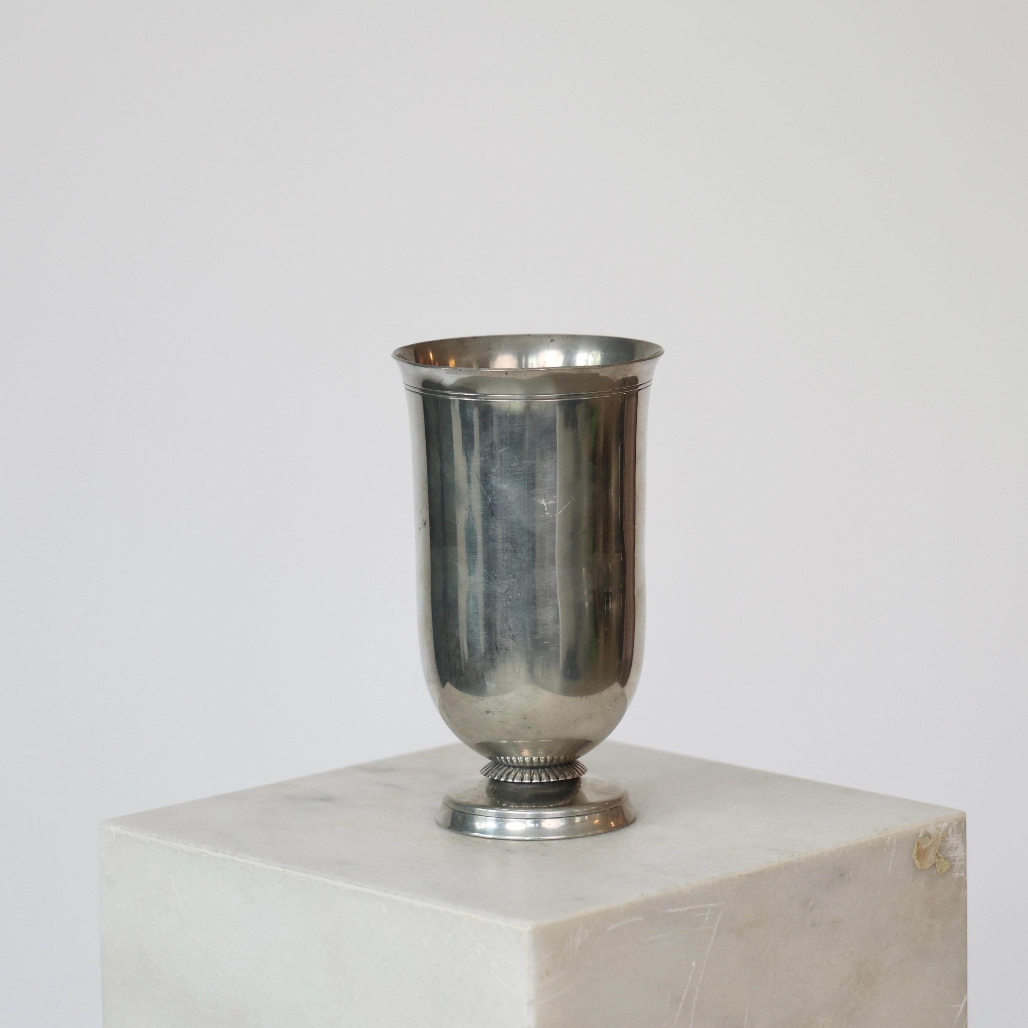 Danese Vaso rotondo in peltro di Just Andersen, anni '30, Danimarca in vendita