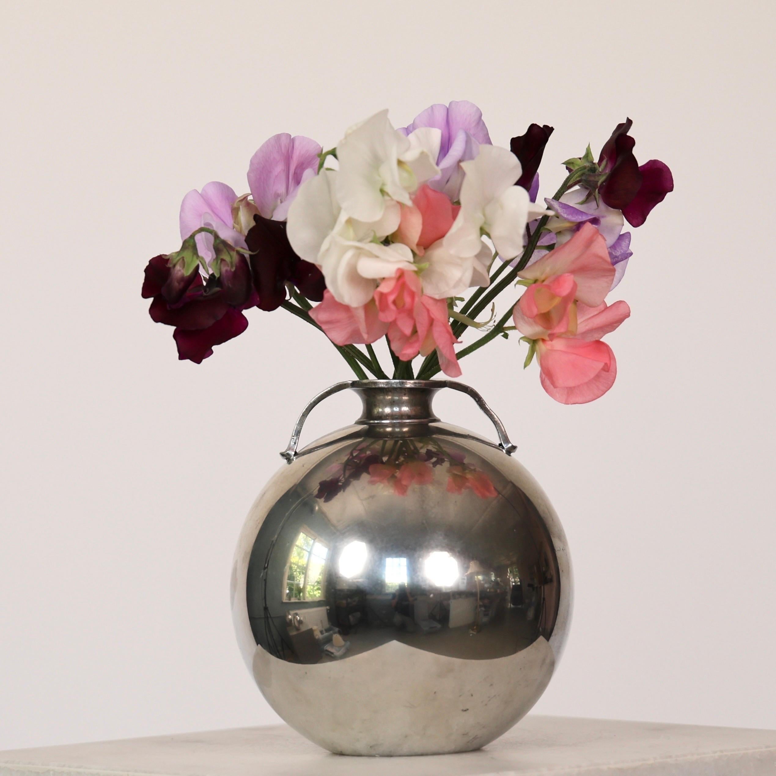 Round Pewter Vase by Just Andersen, 1930s, Denmark For Sale 2