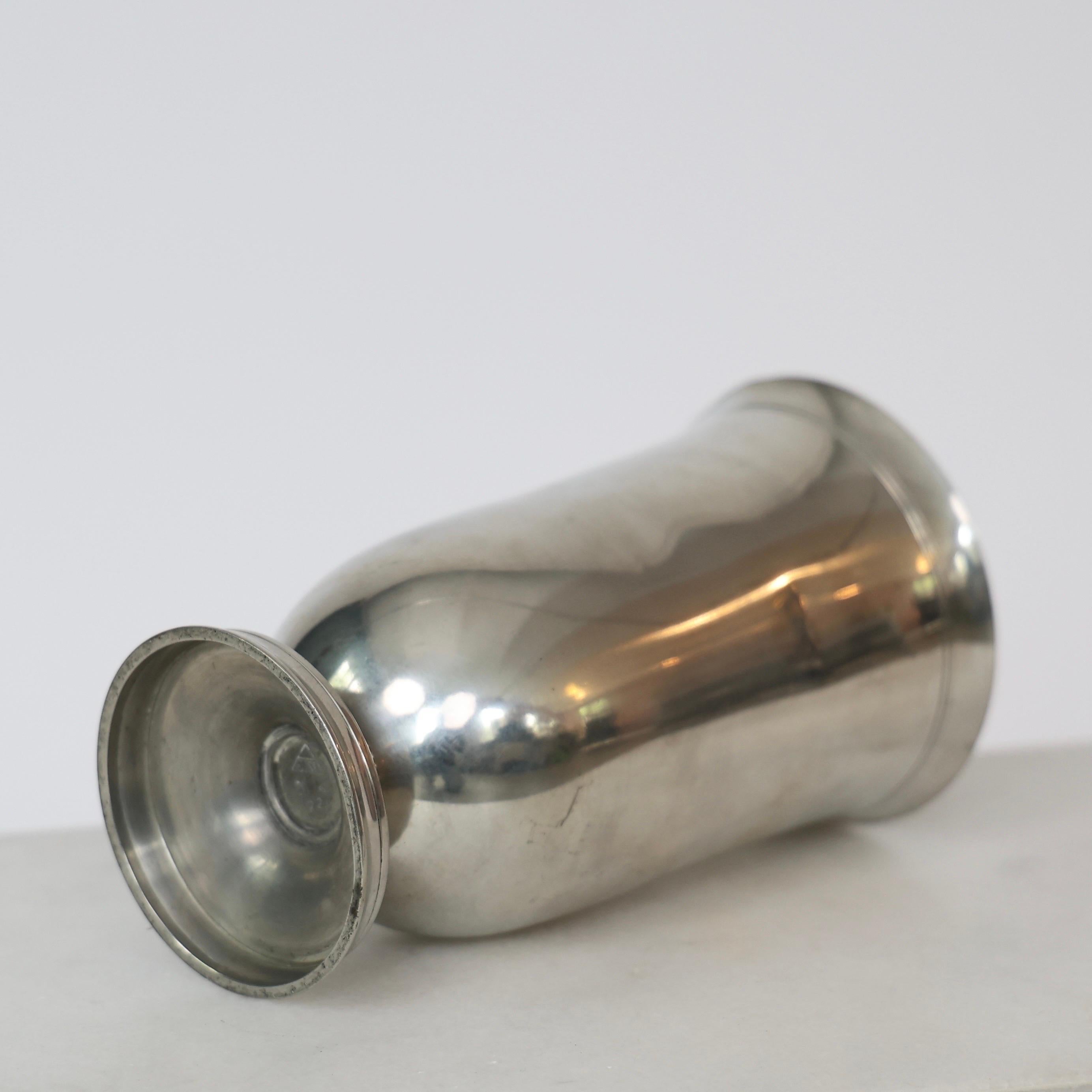 Vaso rotondo in peltro di Just Andersen, anni '30, Danimarca in vendita 2