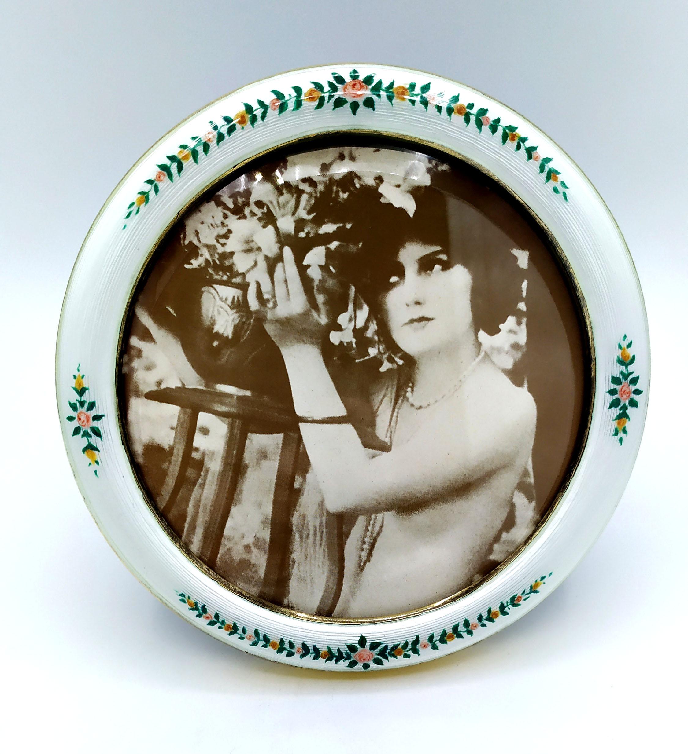 Round Photo Frame Miniature of garlands of flowers Art Nouveau style Salimbeni In Excellent Condition For Sale In Firenze, FI