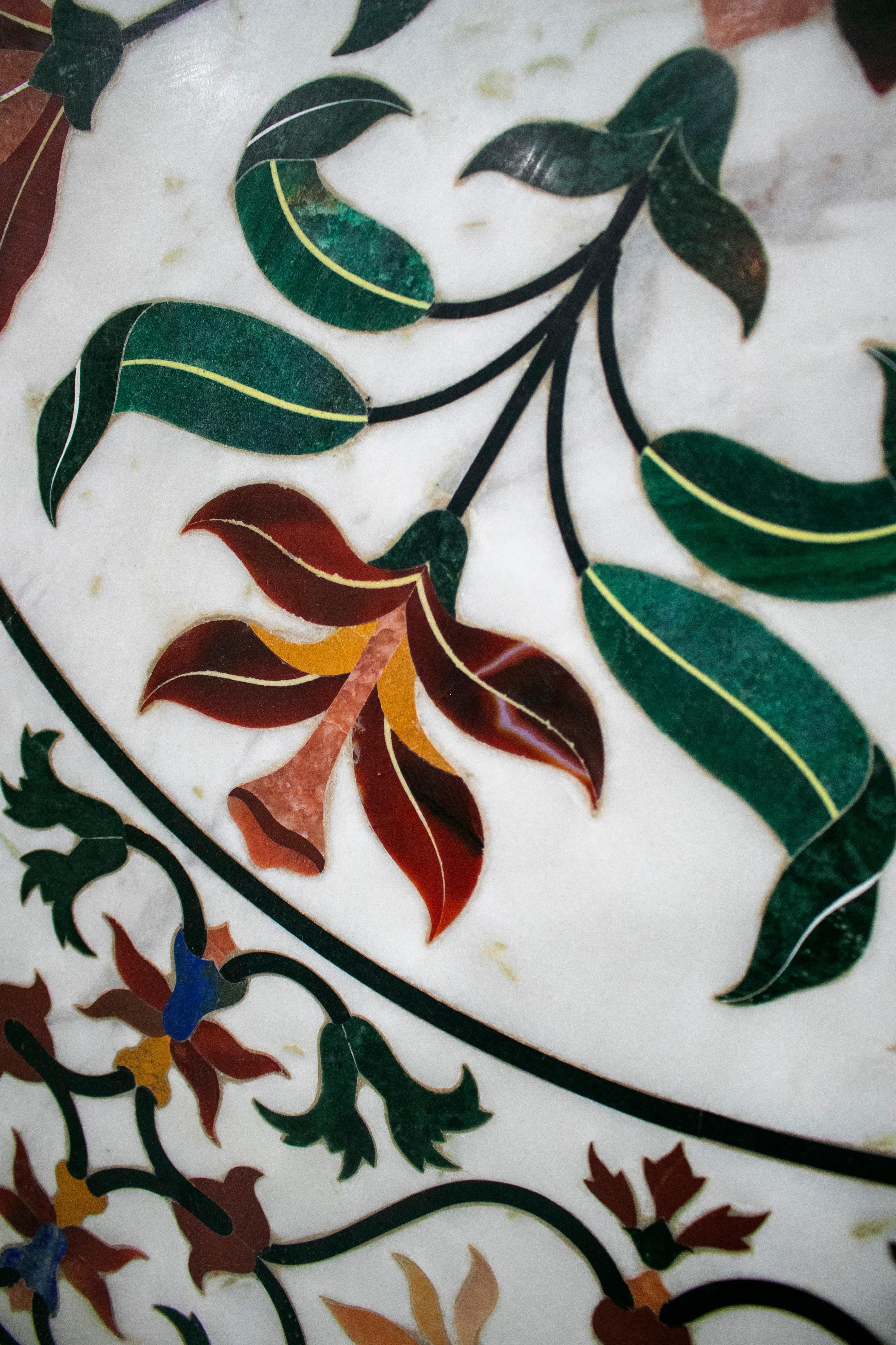20th Century Round Pietra Dura Stone Inlay White Marble Table Top with Flower Decorations For Sale