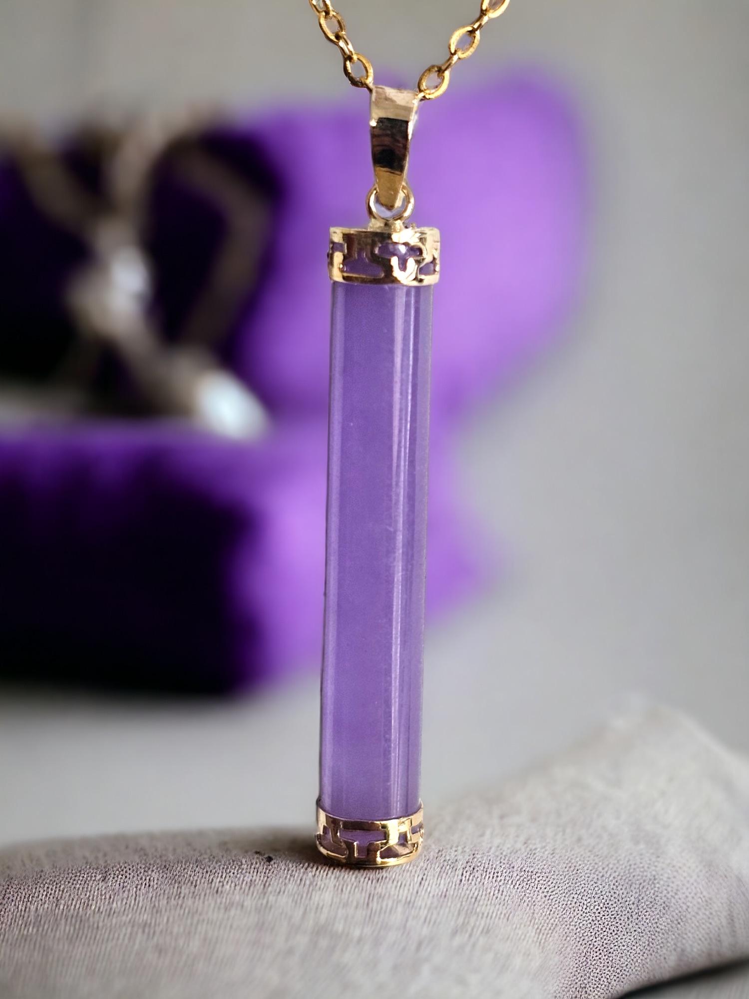 Round Pillar Purple Lavender Jade Tube Pendant (With Solid 14K Yellow Gold) For Sale 1