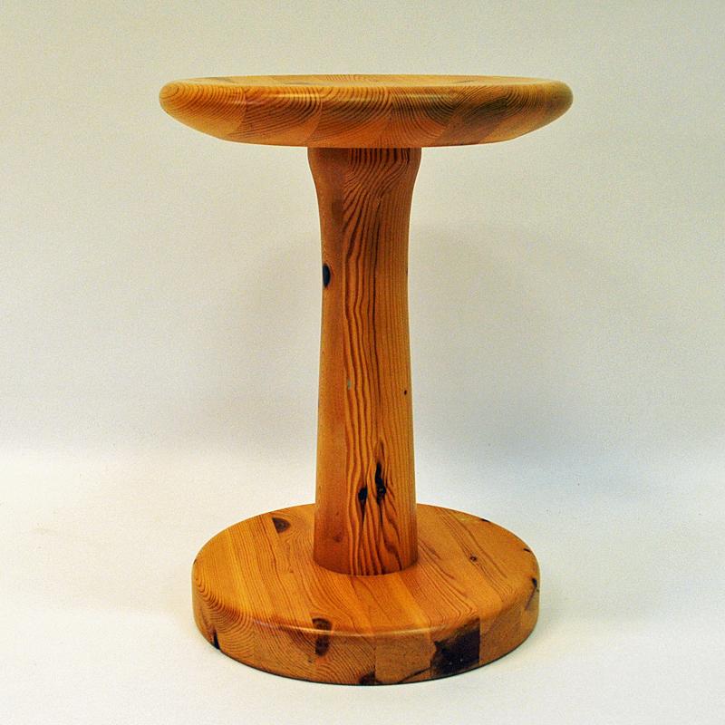 Scandinavian Modern Round Pine Stool Attributed to Rainer Daumiller, 1960s, Denmark