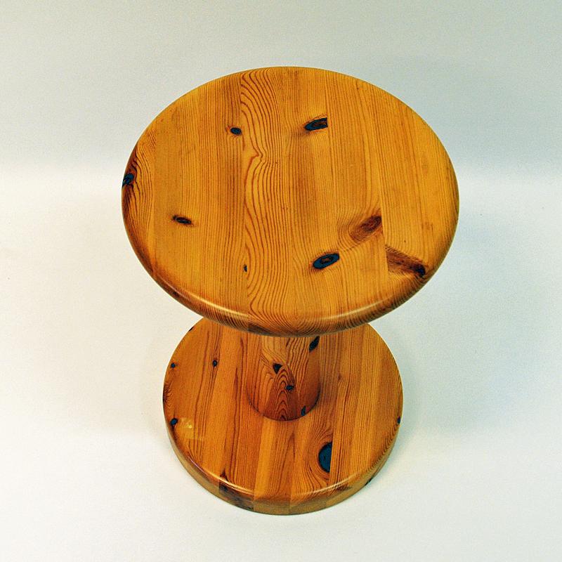 Round Pine Stool Attributed to Rainer Daumiller, 1960s, Denmark In Good Condition In Stockholm, SE