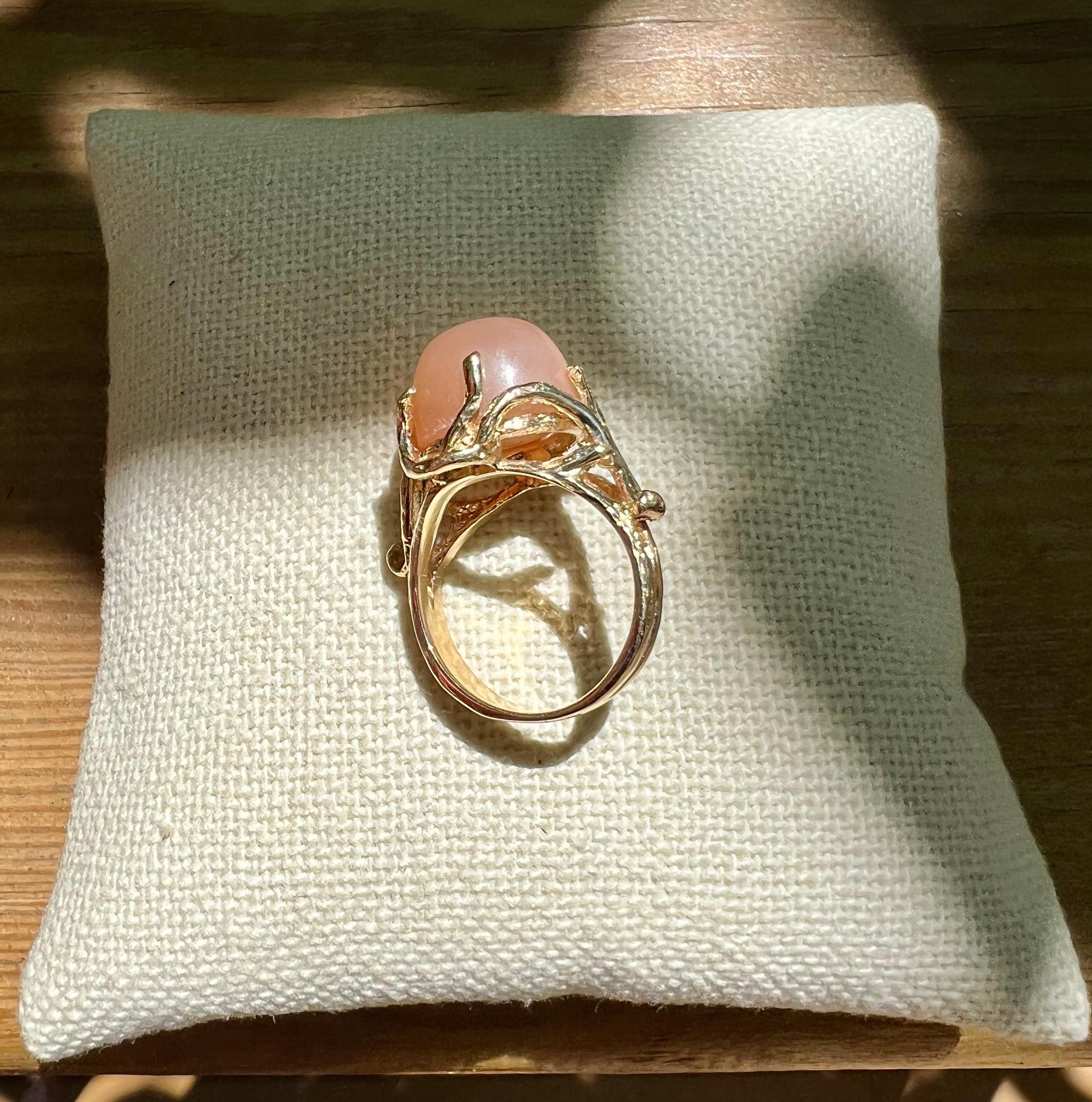 Round Pink Moonstone Branch Design Ring in 14 Karat Gold  In Good Condition In Towson, MD