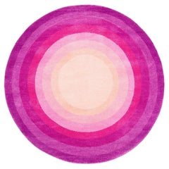 Runder rosa Pop-Accessoire-Teppich aus Seide und Wolle Lucy Bullseye von Joseph Carini