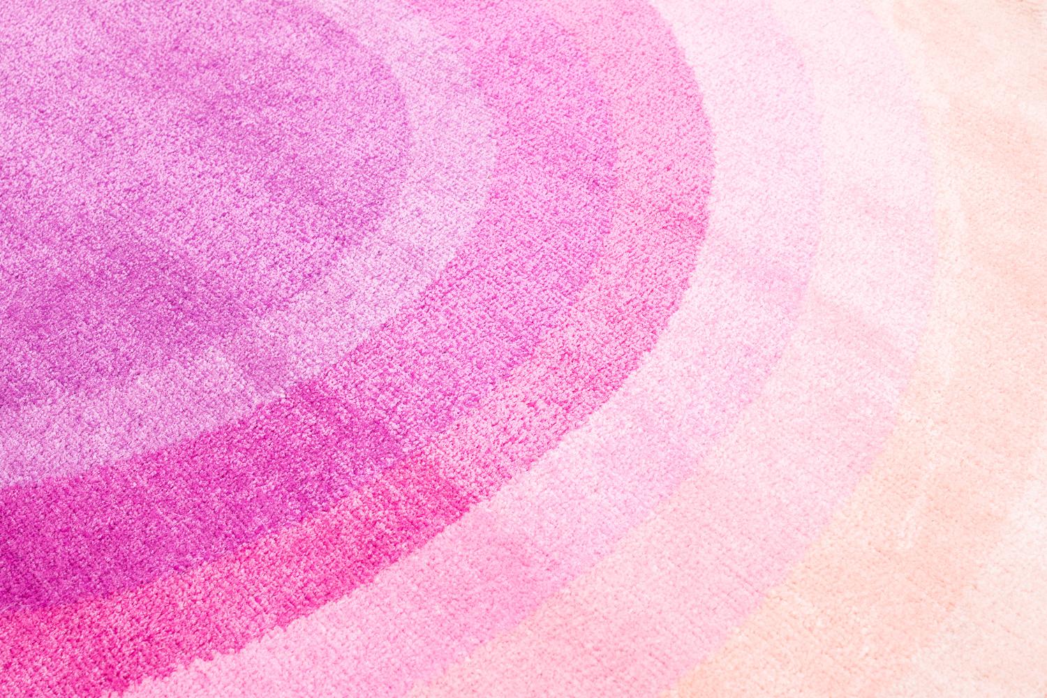 Round Pink Pop Silk and Wool Accessory Rug Priscilla Bullseye by Joseph Carini In New Condition For Sale In New York, NY