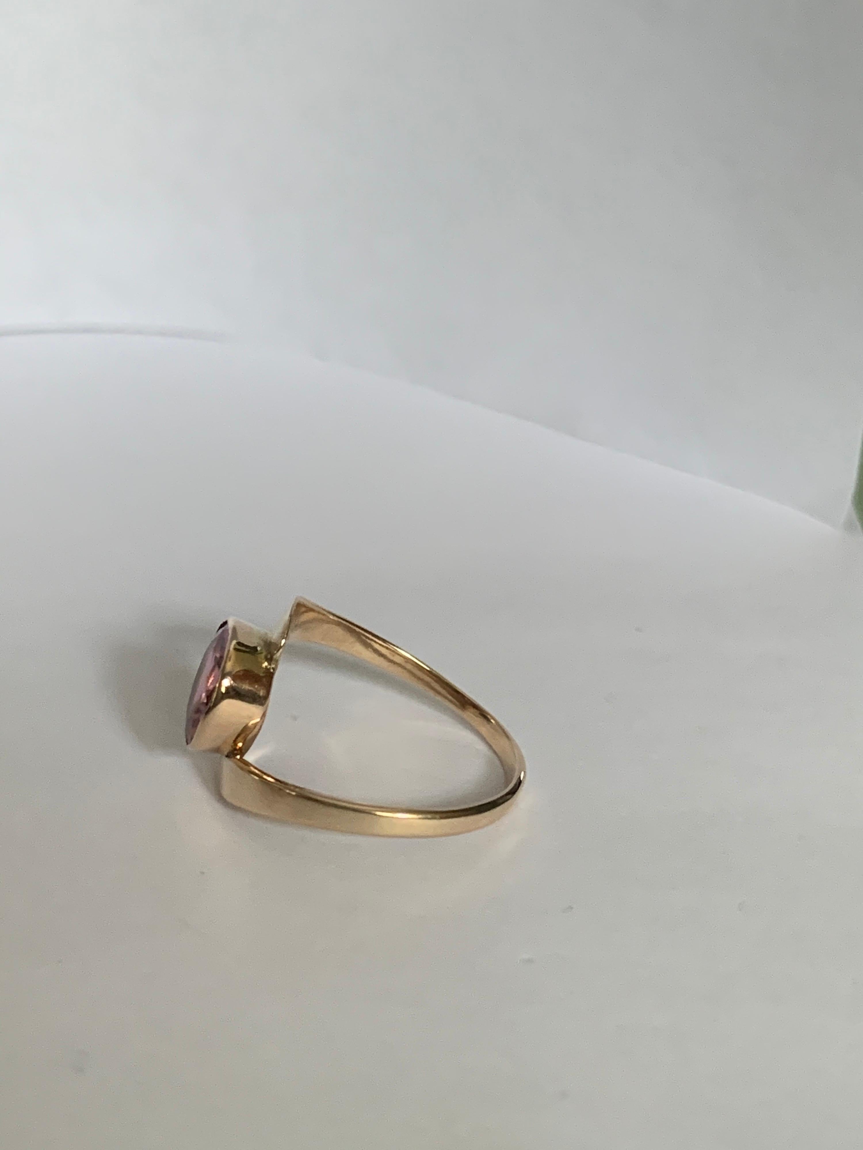 14K Yellow Gold Round Cut Pink Tourmaline Ring For Sale 4