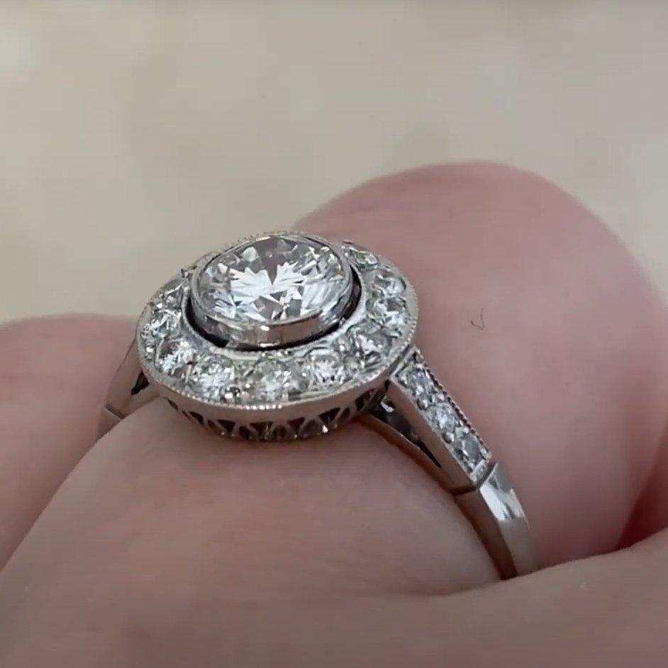 Runder Platin-Verlobungsring mit Halo-Ring ( ca. 0,60 Karat) Diamant im Rundschliff Damen im Angebot