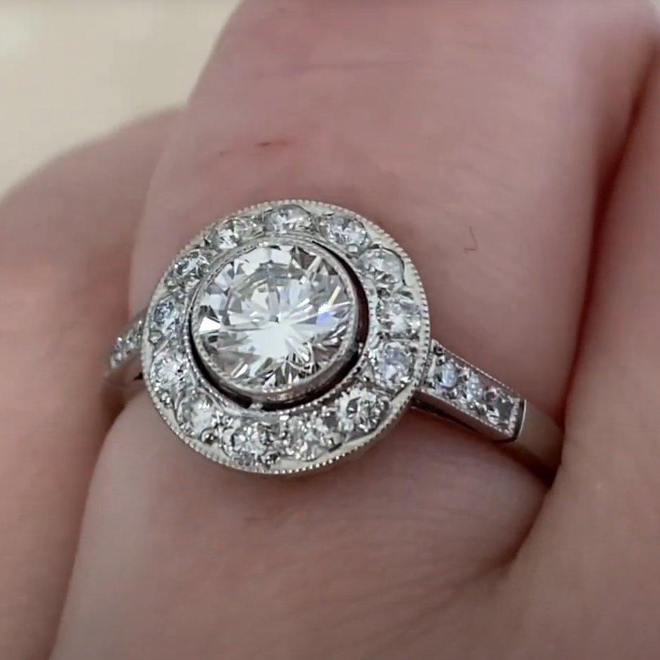 Runder Platin-Verlobungsring mit Halo-Ring ( ca. 0,60 Karat) Diamant im Rundschliff im Angebot 1