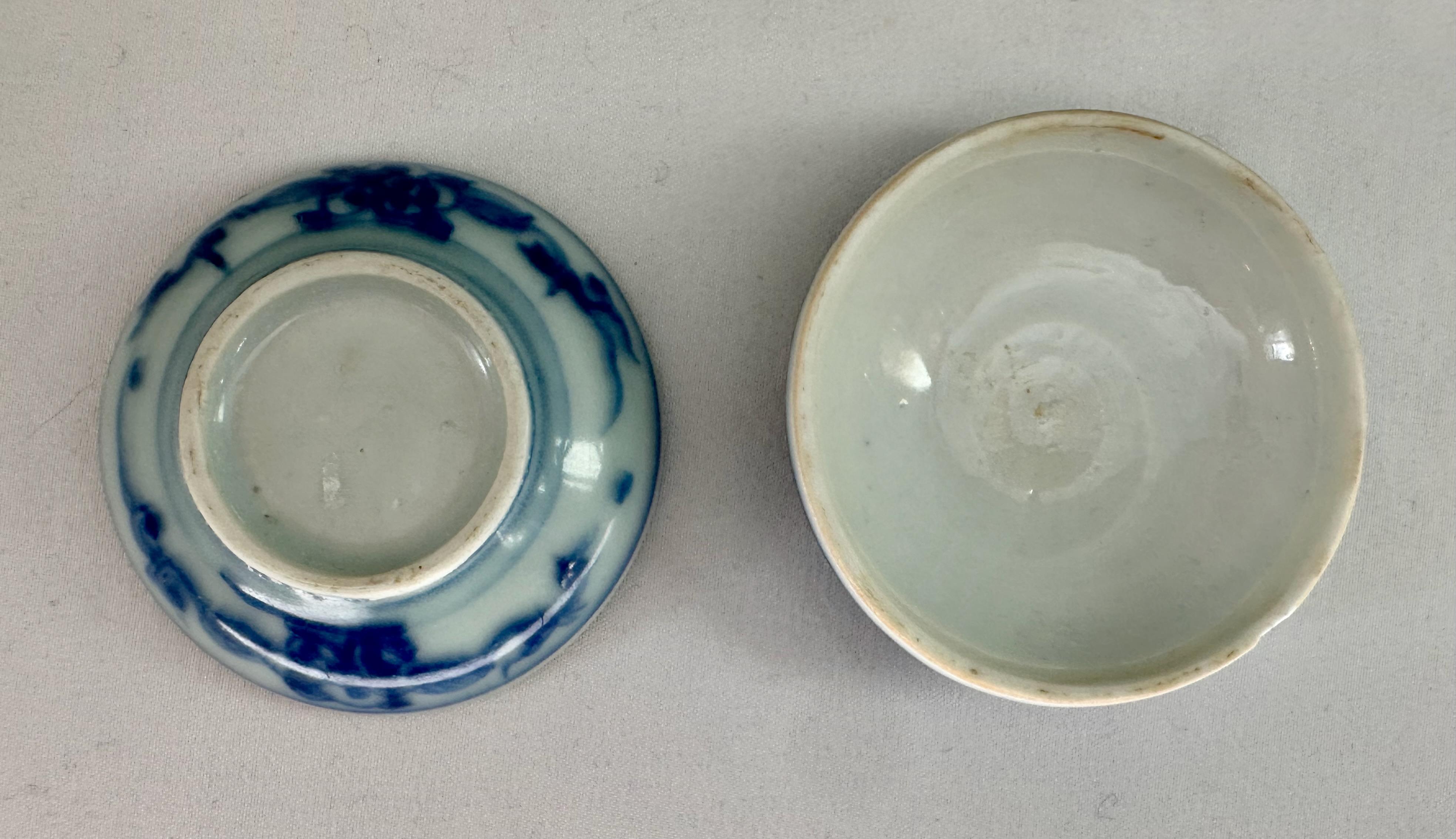 Round Porcelain Box from the Hatcher Collection Decorated with Phoenix For Sale 9