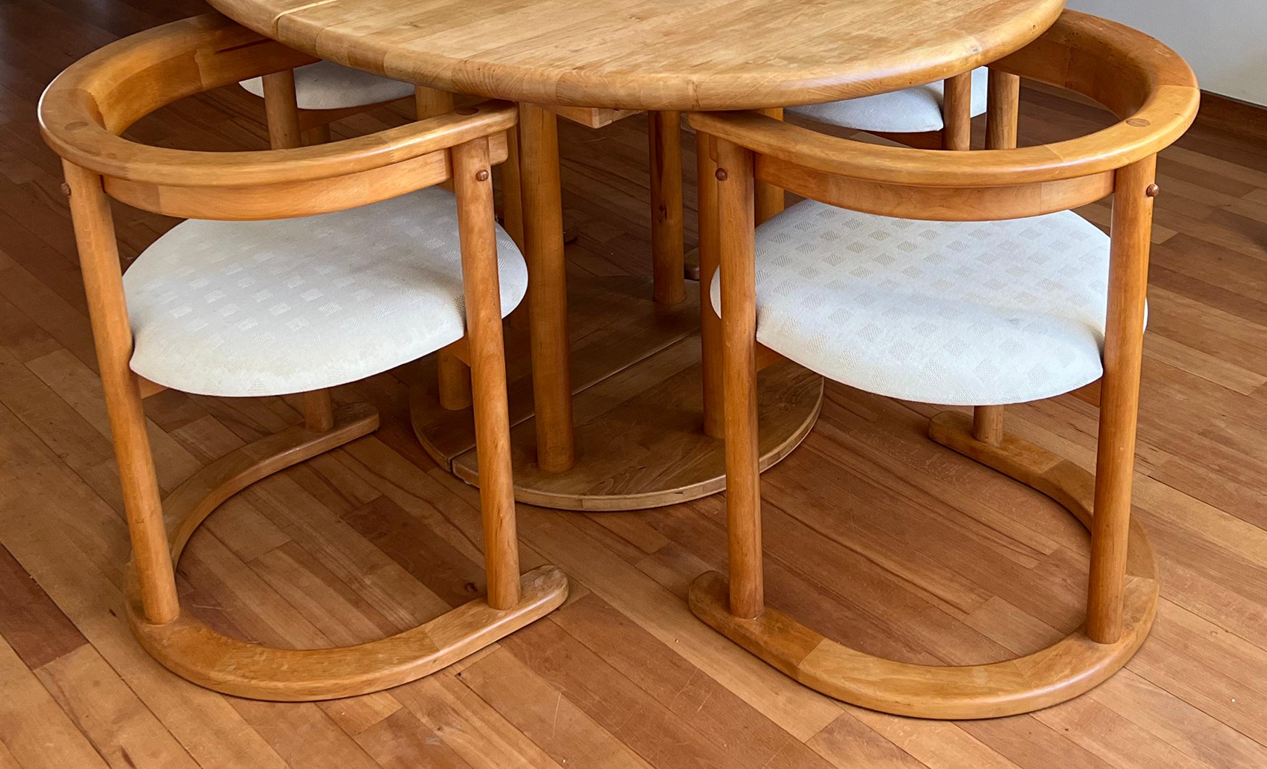 Sedie da pranzo rotonde post-moderne anni '80 in stile brutalista di MCM, set di 6 pezzi in vendita 6