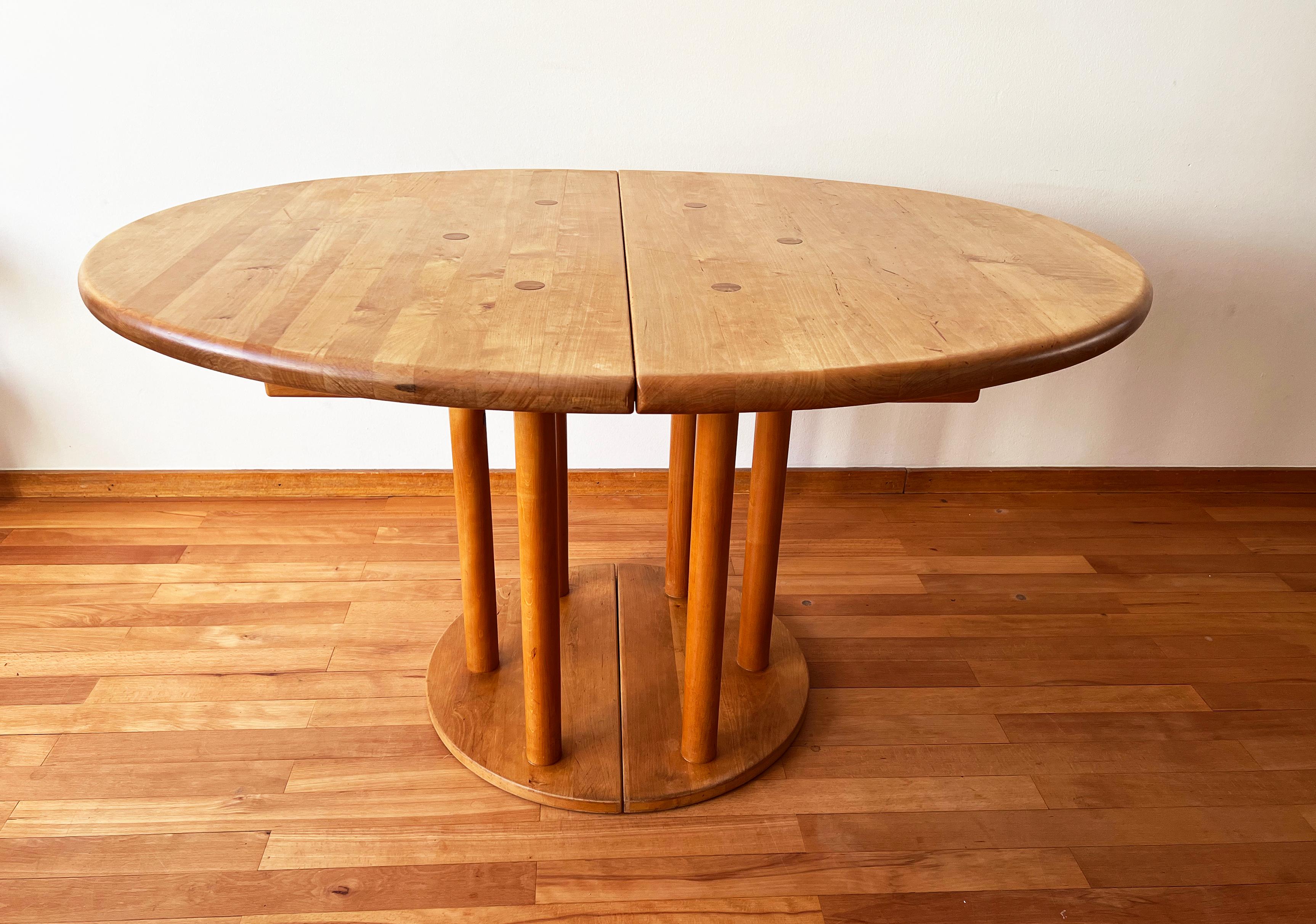 Fin du 20e siècle Table de salle à manger ronde post-moderne brutaliste MCM en hêtre + 6 chaises, 9 pièces en vente