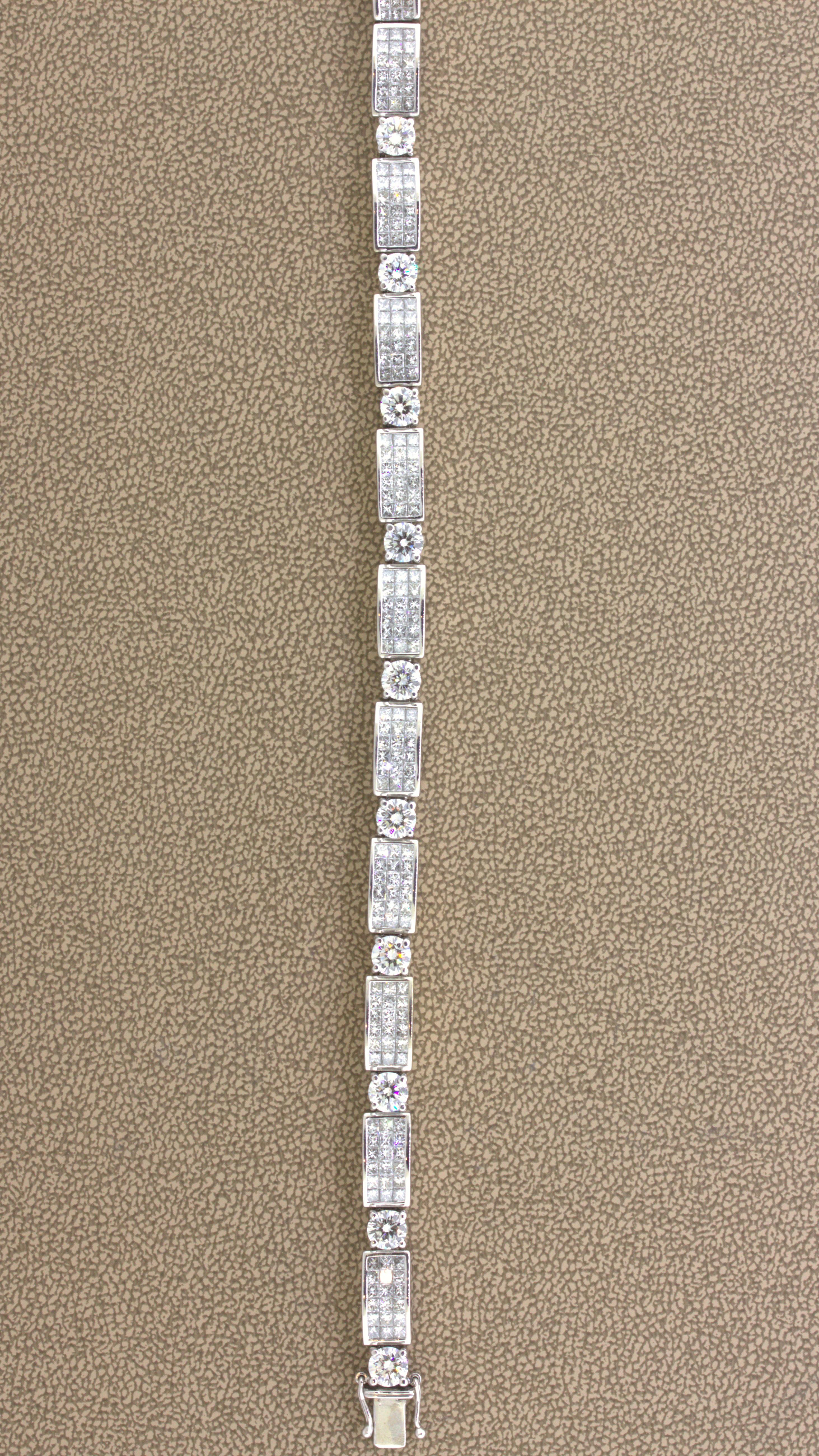 Taille ronde Bracelet tennis en or blanc 18k serti de diamants ronds et princesses en vente