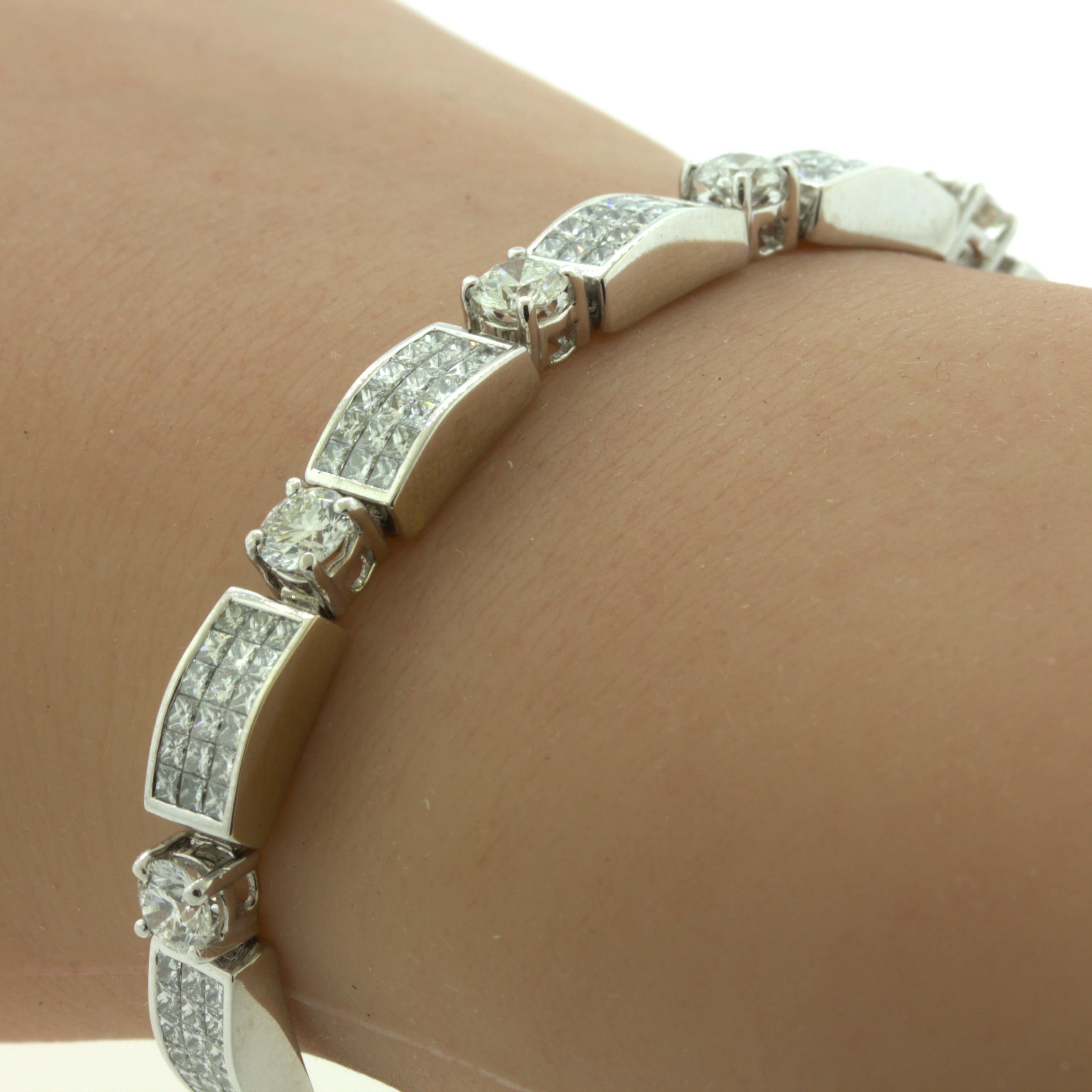Round & Princess-cut Diamond 18k White Gold Invisible-Set Tennis Bracelet For Sale 1