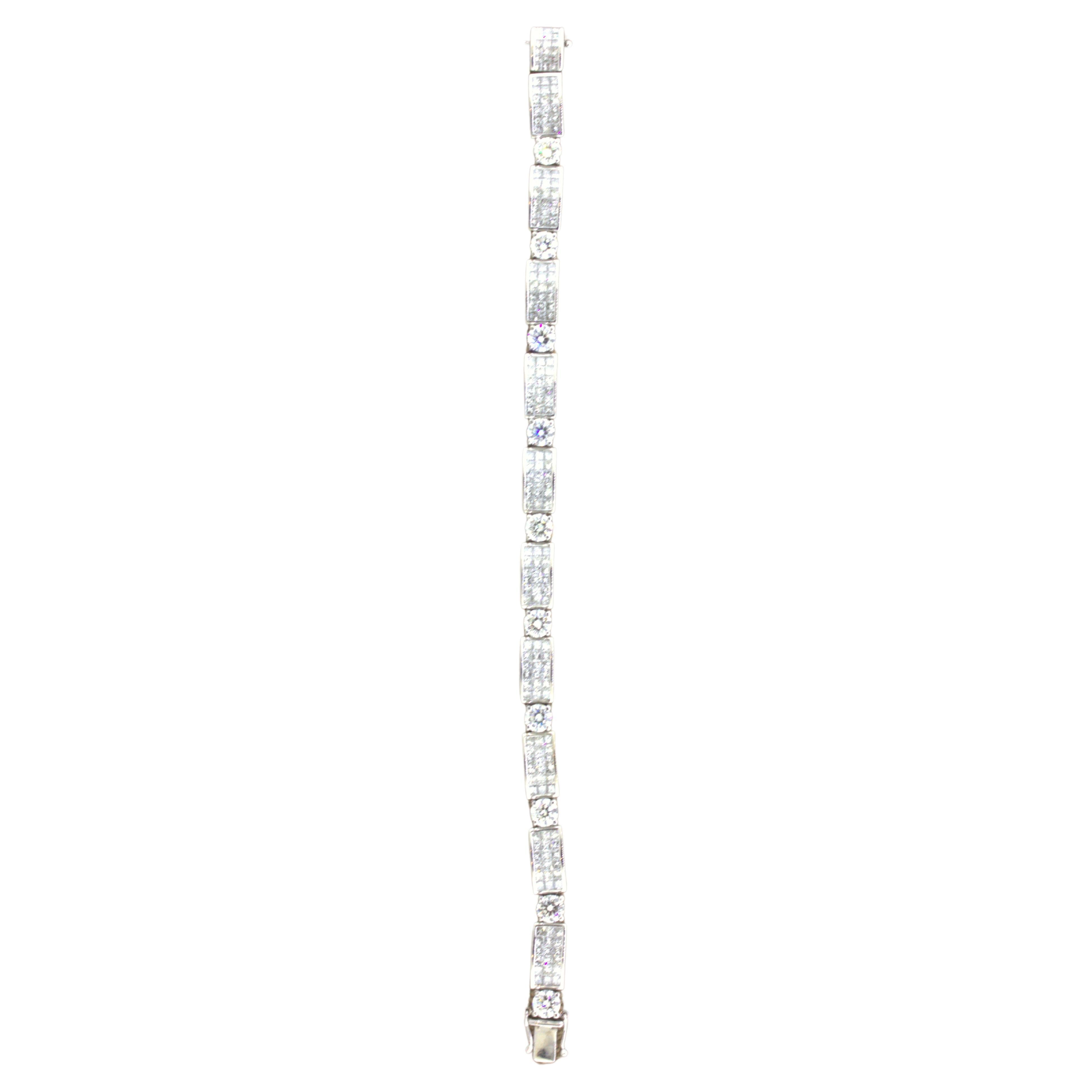 Round & Princess-cut Diamond 18k White Gold Invisible-Set Tennis Bracelet For Sale