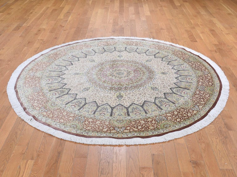 Round Pure Silk Persian Qum 600 KPSI Signed Hand Knotted Oriental Rug