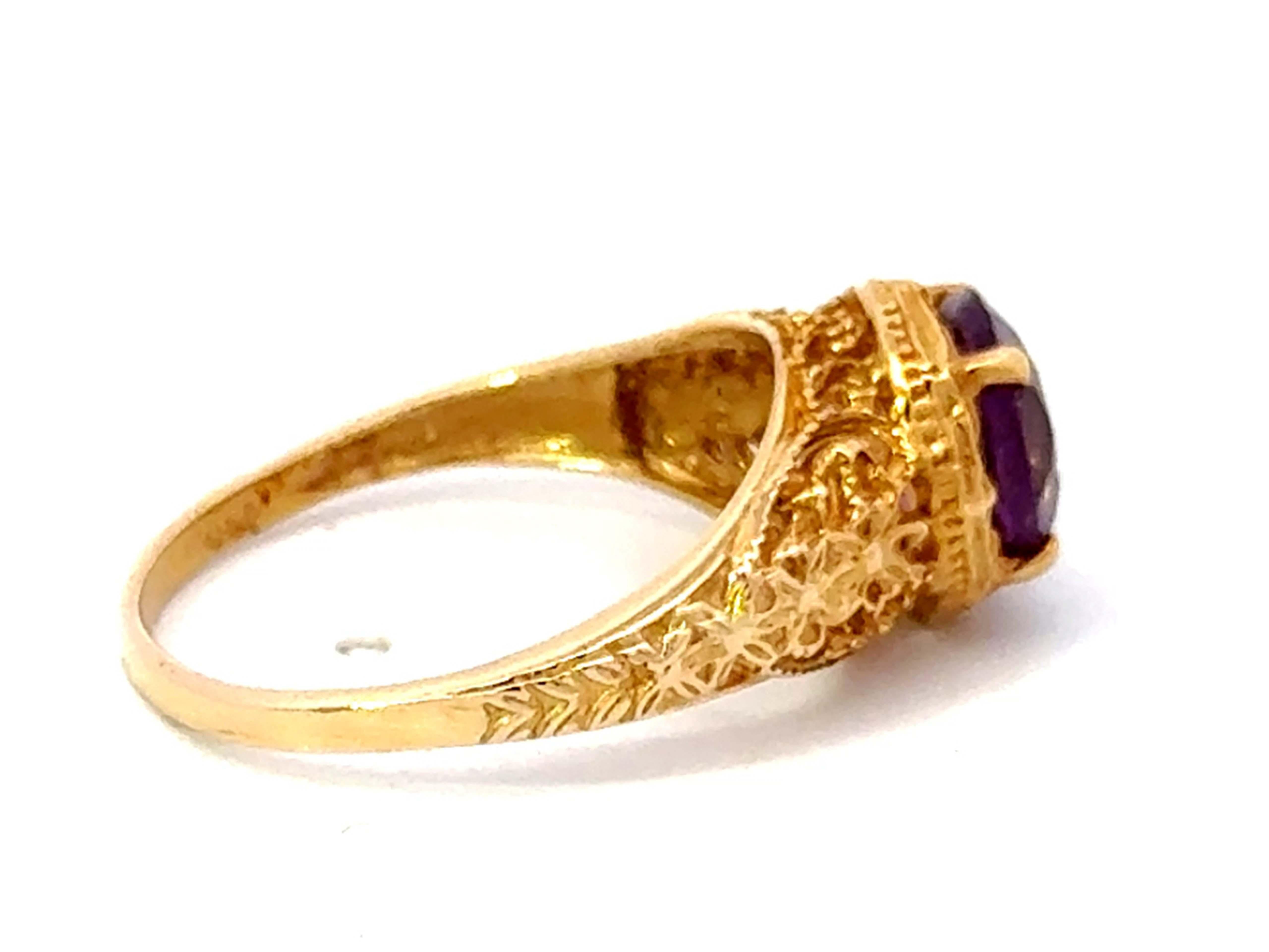 Round Purple Amethyst Filigree Ring 14k Yellow Gold In Excellent Condition For Sale In Honolulu, HI