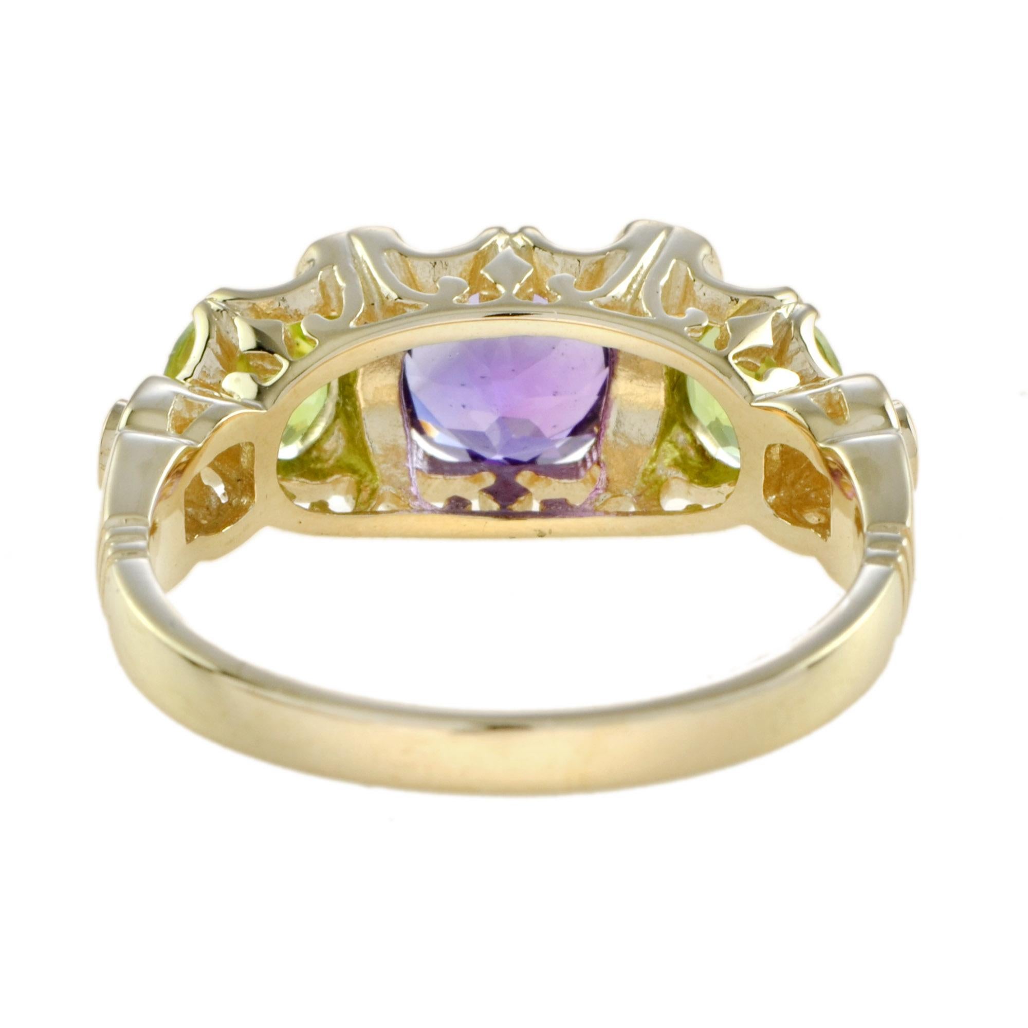 Anello rotondo in oro giallo con tre pietre, ametista viola e peridoto verde. In condizioni Nuovo in vendita a Oakton, VA