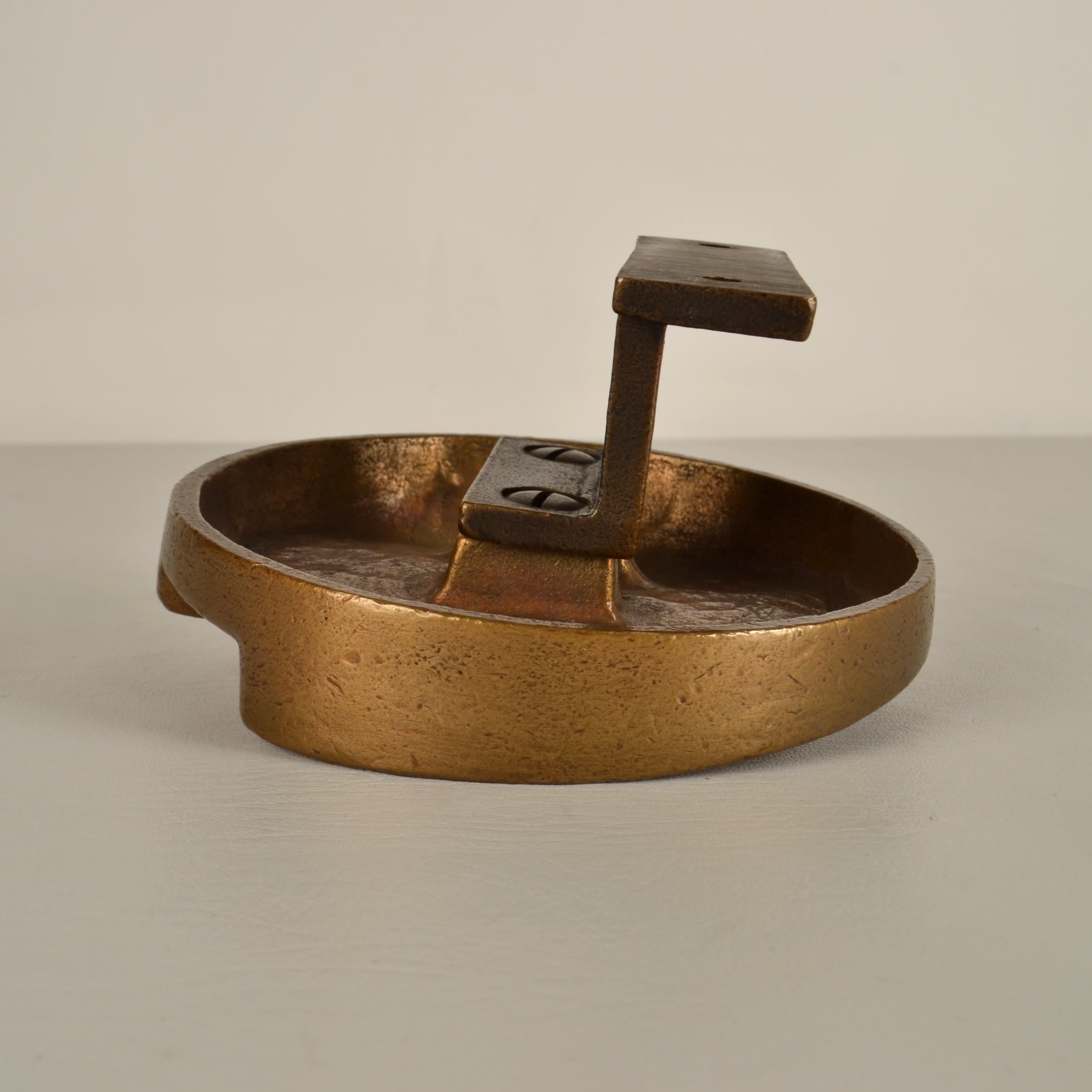 Round Push and Pull Door Handle in Bronze with Curvaceous Relief For Sale 6