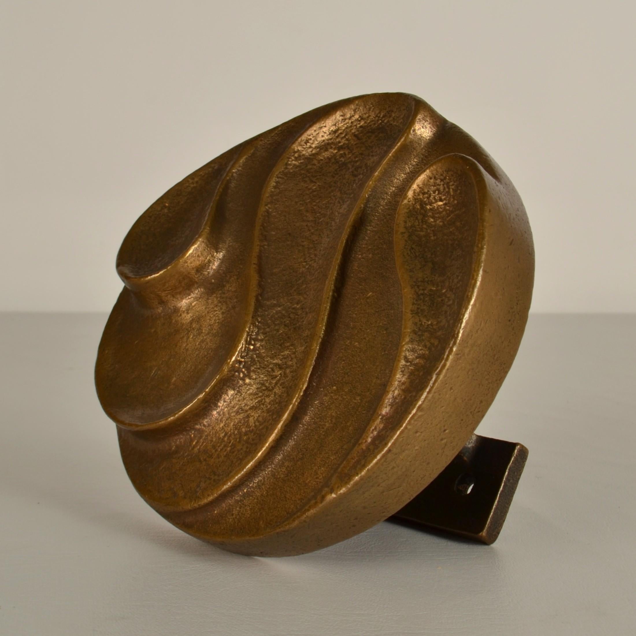 Round Push and Pull Door Handle in Bronze with Curvaceous Relief For Sale 3