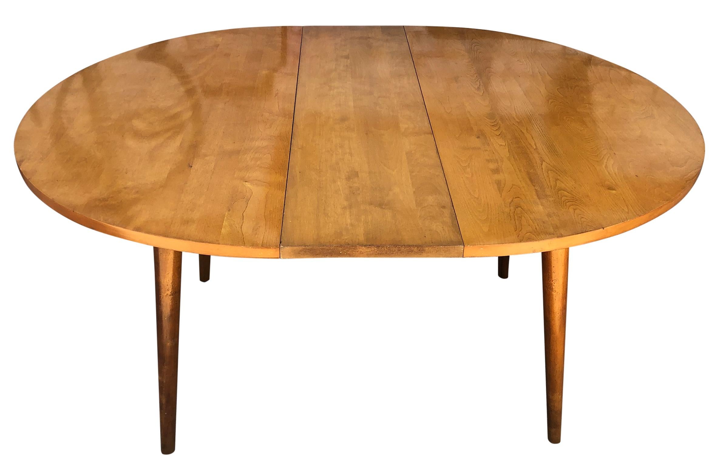 American Round Rare Leslie Diamond Maple Dining Table with 2 Leaves Tapered Legs