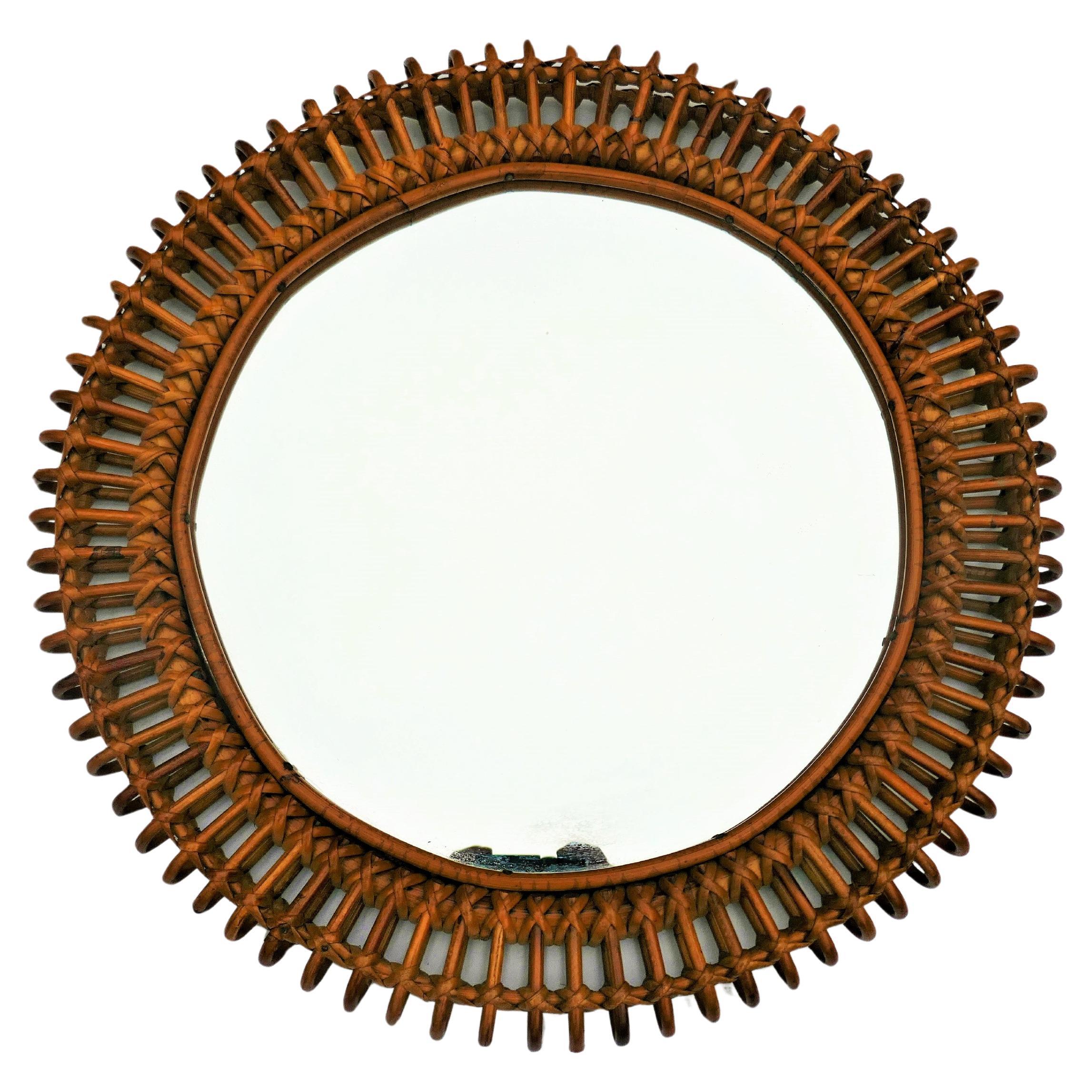 Italian Round rattan and bamboo mirror in vendita