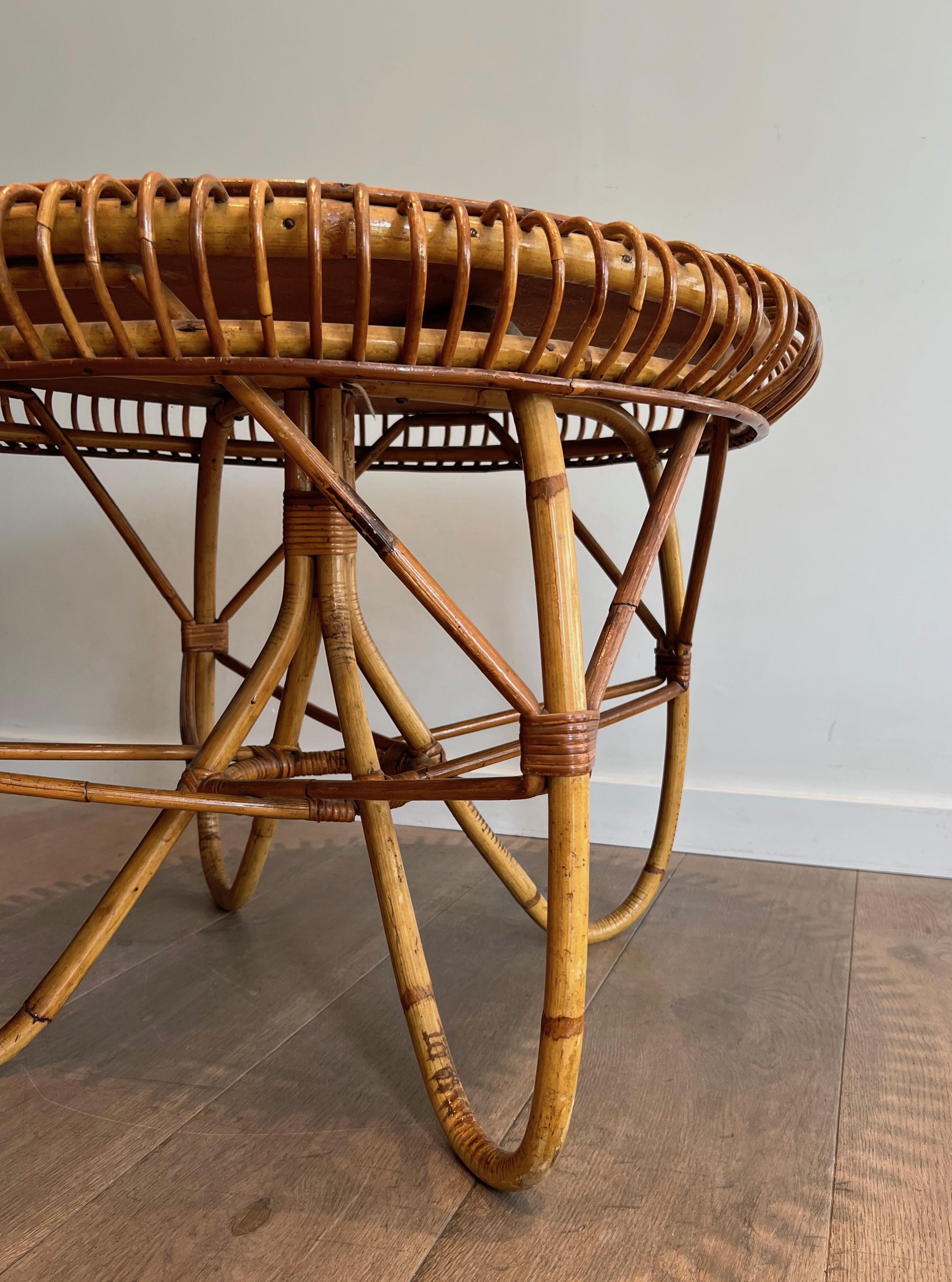 Round Rattan and Wood Coffee Table. Italian Work in the Style of Franco Albini For Sale 14