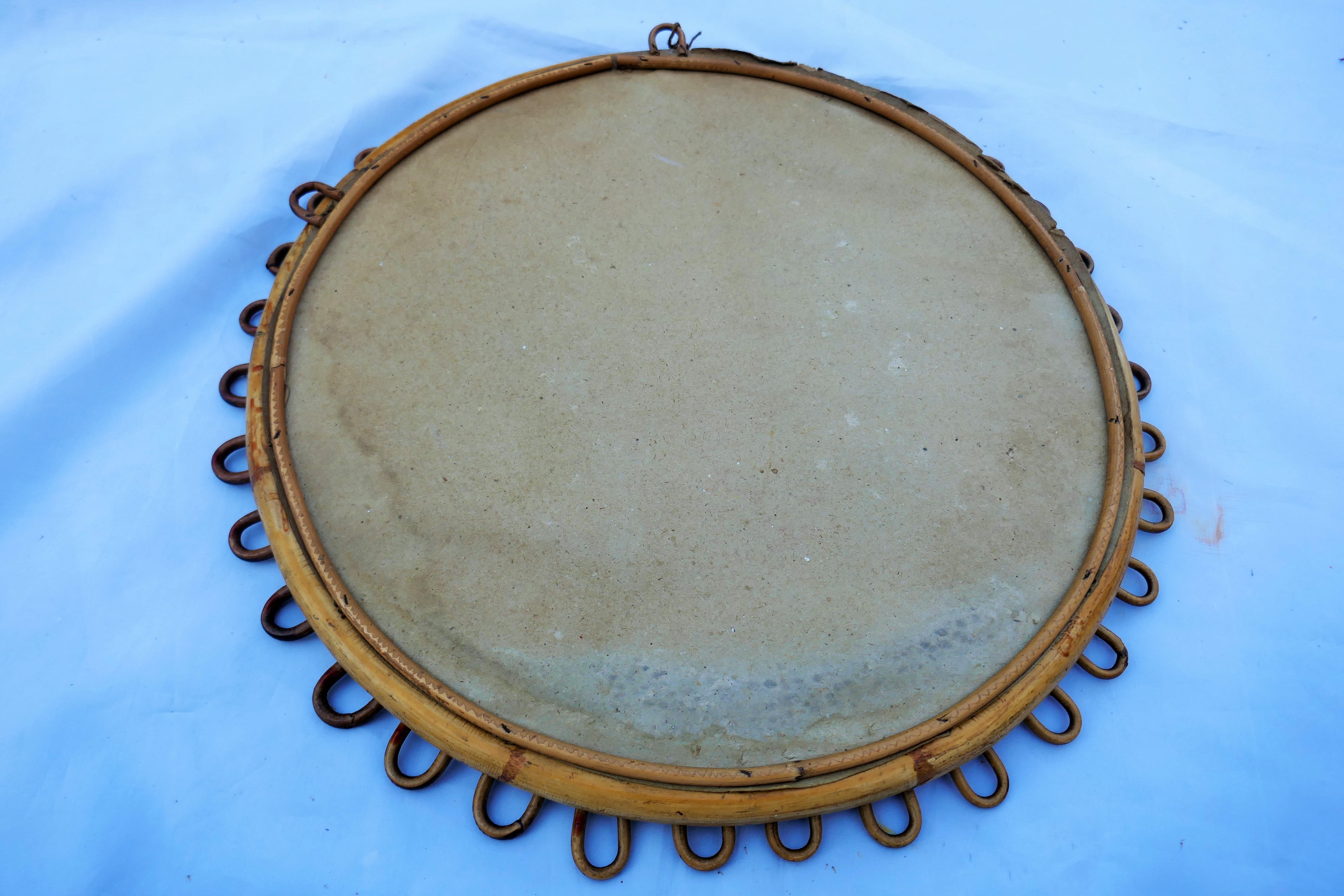 Moderno Round Rattan Mirror in vendita