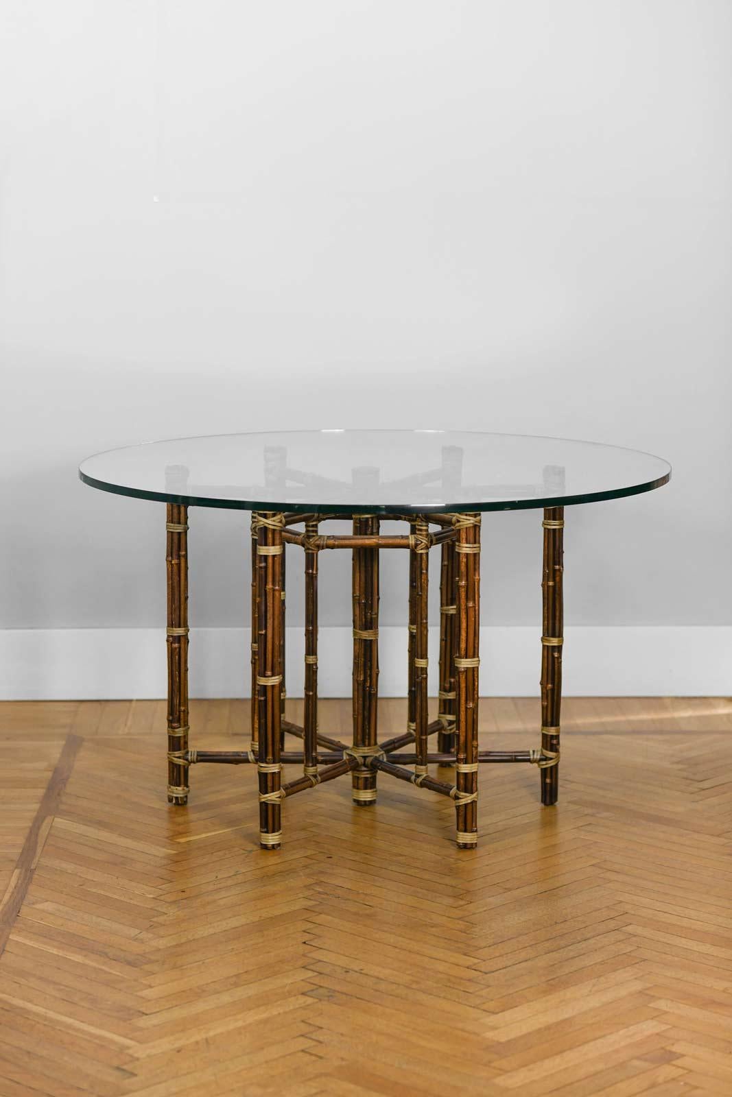 Round rattan table #McGuire San Francisco 1970
Product details
Glass shelf and leather bindings.
Dimensions: 125 W x 74 H x 125 D cm