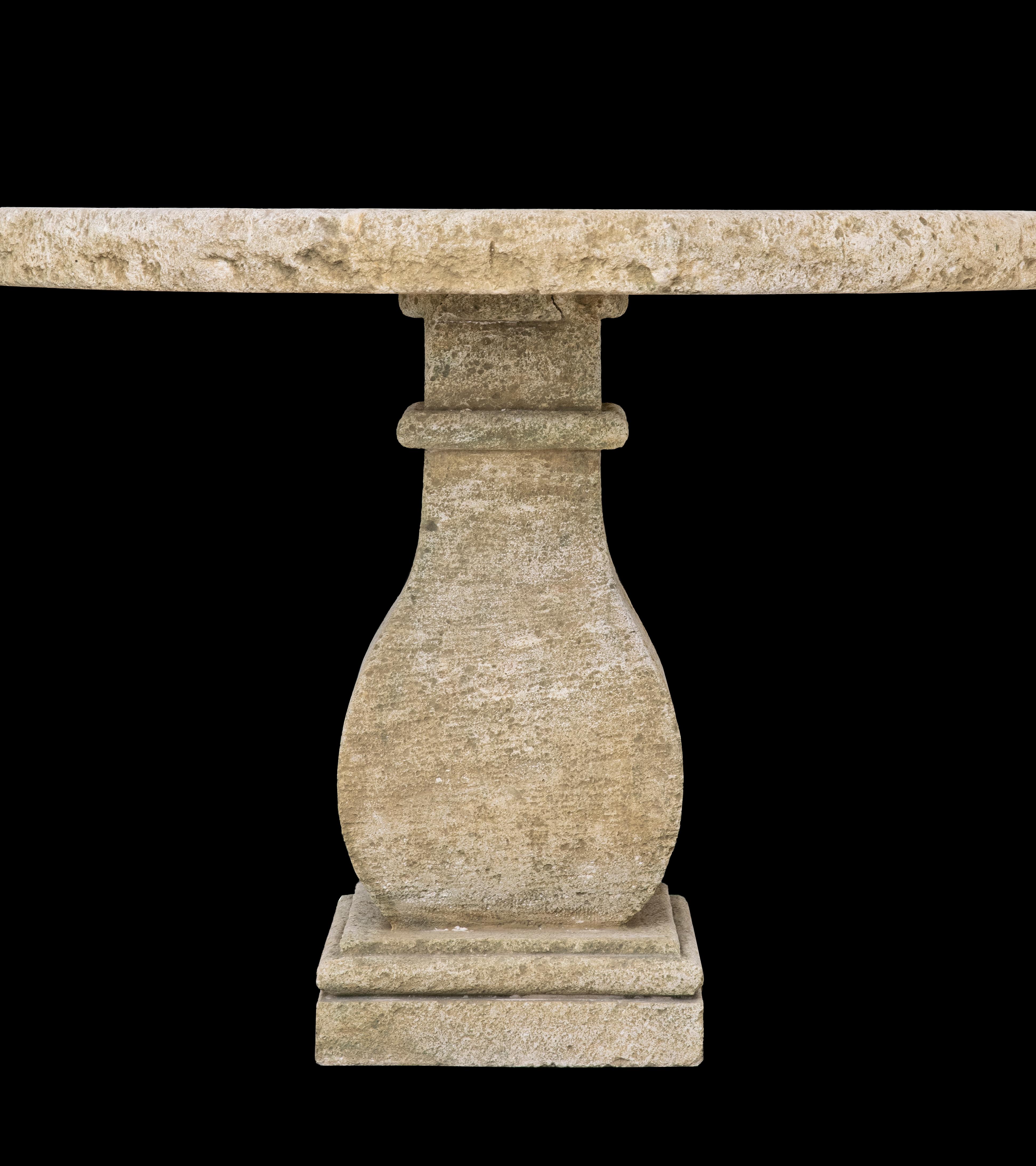 Rustique Table ronde en pierre ancienne récupérée - Limestone