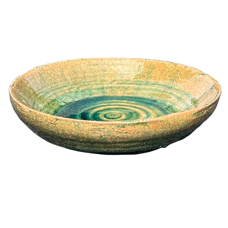 Round Red Earthenware Studio Pottery Bowl w/ Transparent Green Glaze - Unsigned In Good Condition For Sale In Oklahoma City, OK