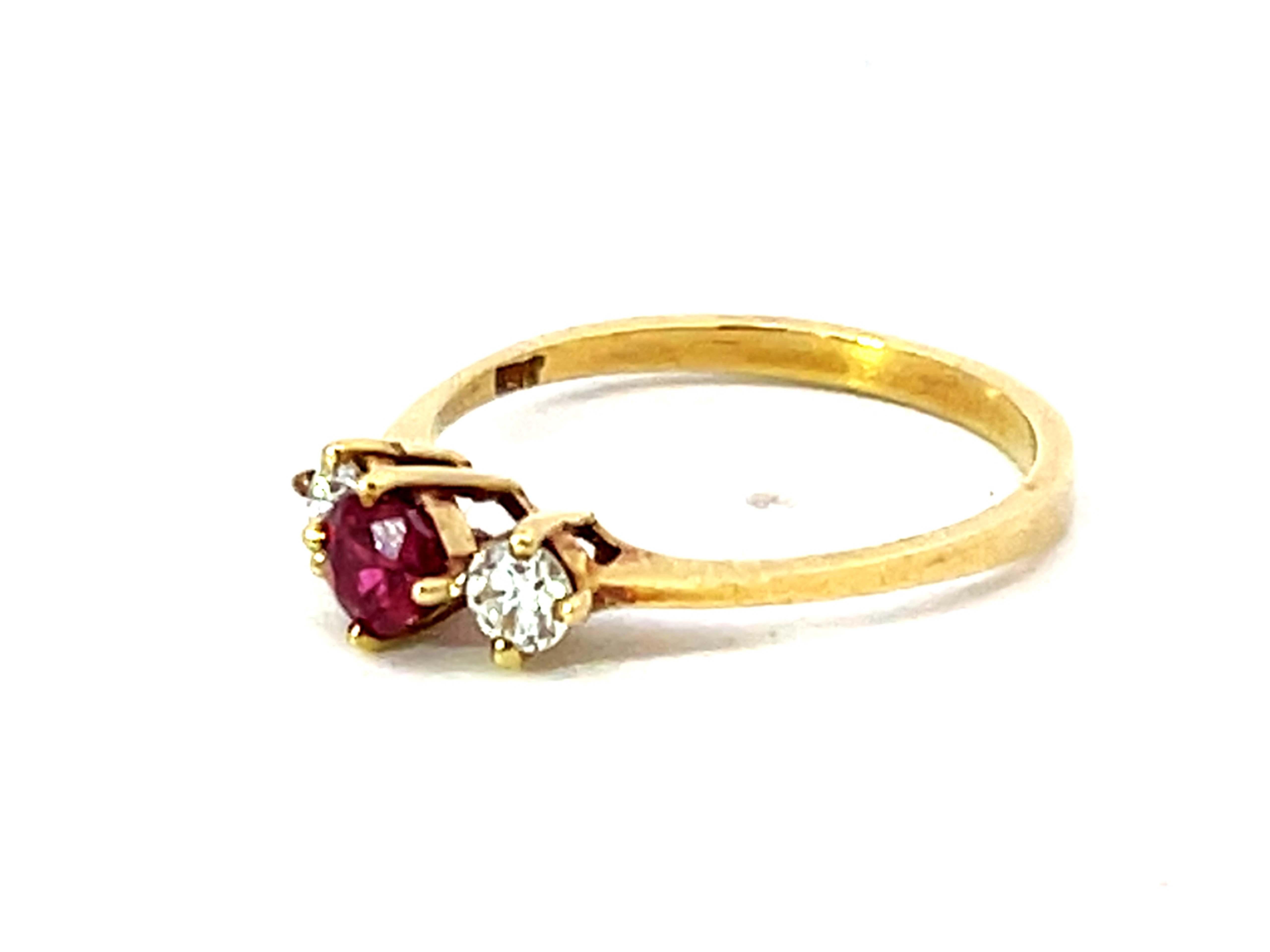 Brilliant Cut Round Red Ruby and Diamond Ring 14k Yellow Gold For Sale