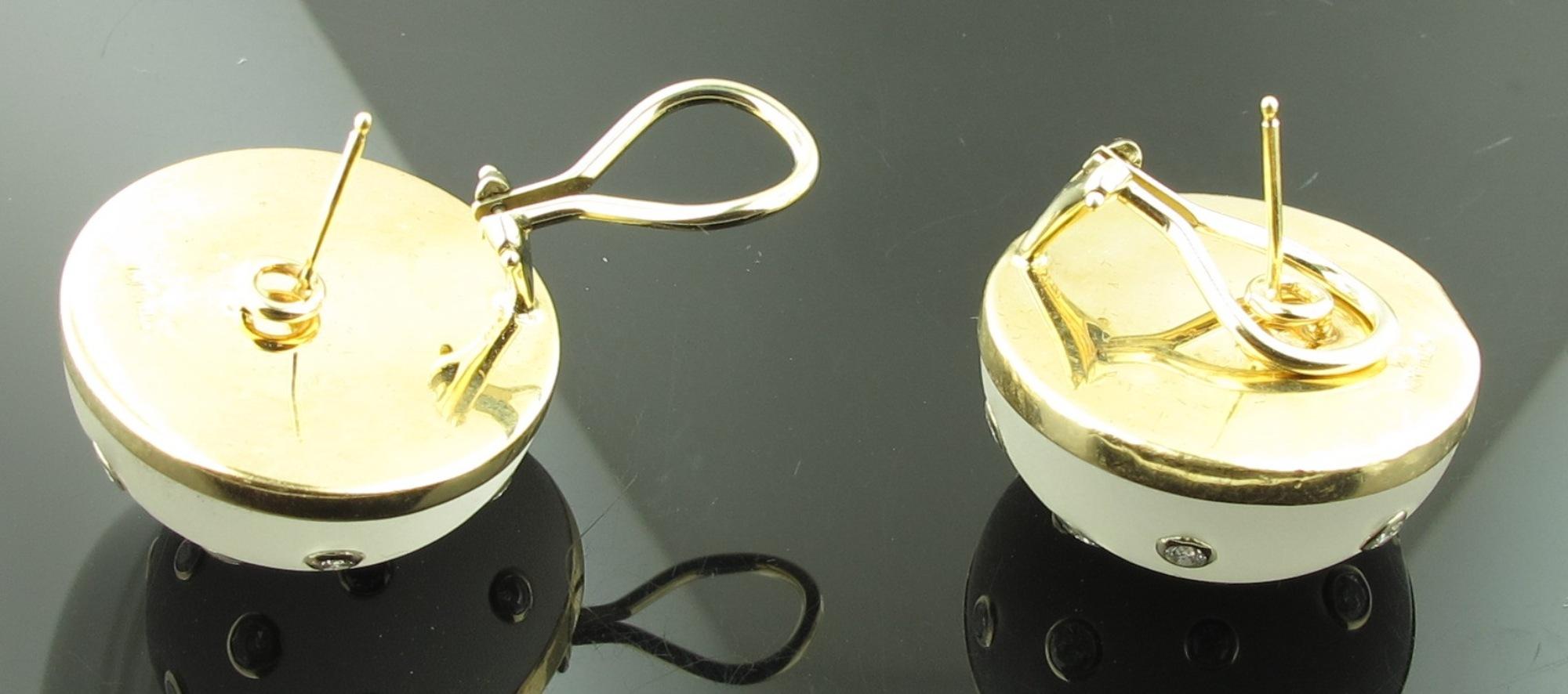 Women's or Men's Round Rock Crystal and Diamond Earrings set in 18 karat yellow gold