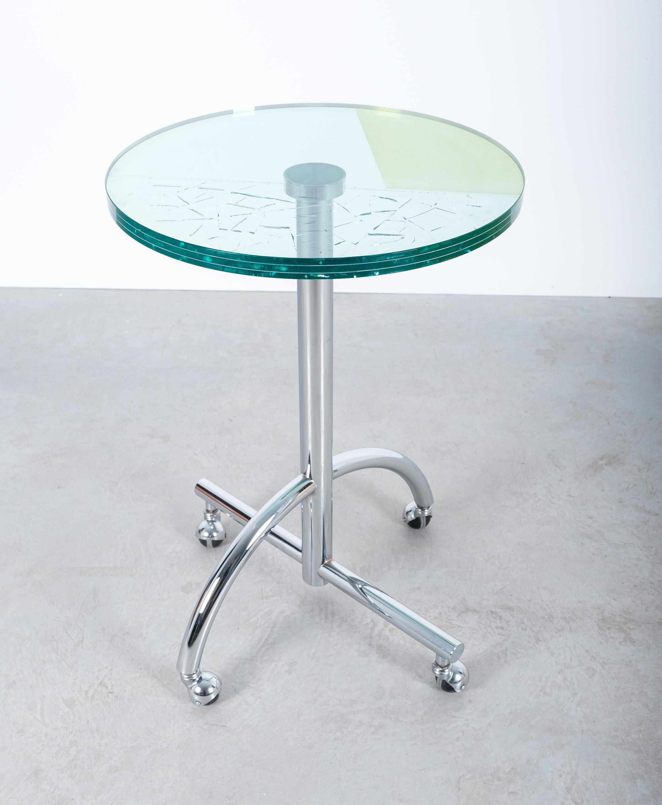 round rolling table