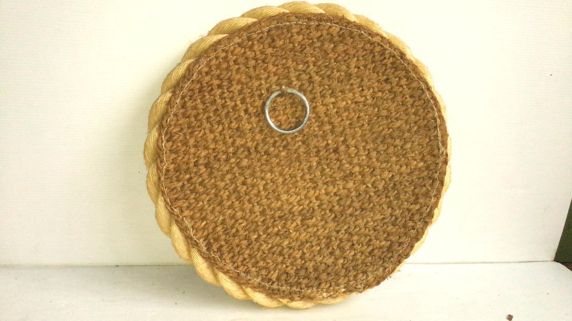 French round nautical rope mirror Audoux minet, circa 1960.
Size: 14 inches diameter.