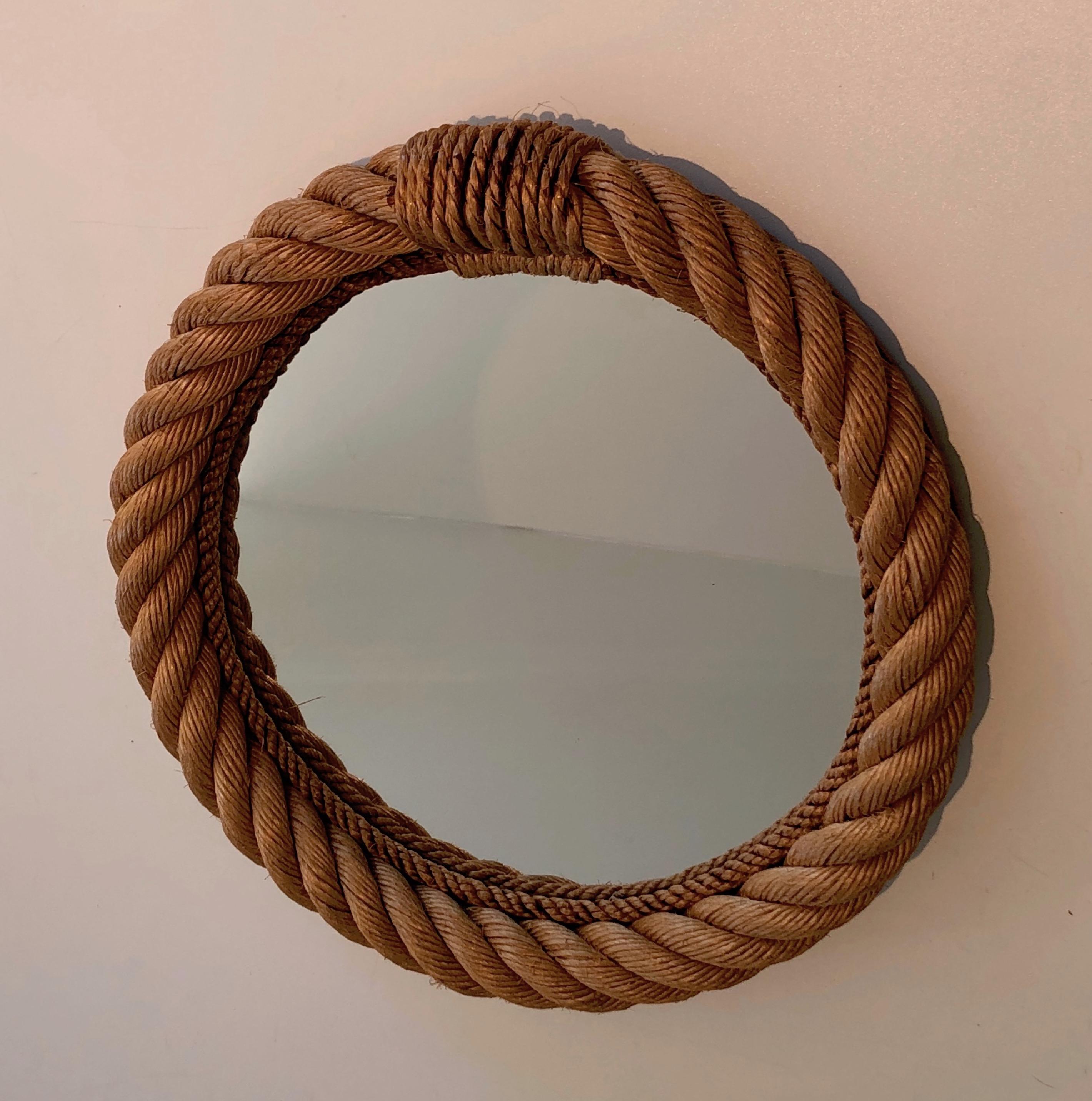 Miroir rond en corde dans le style d'Audoux Minet. Travail en français. Circa 1970 en vente 5