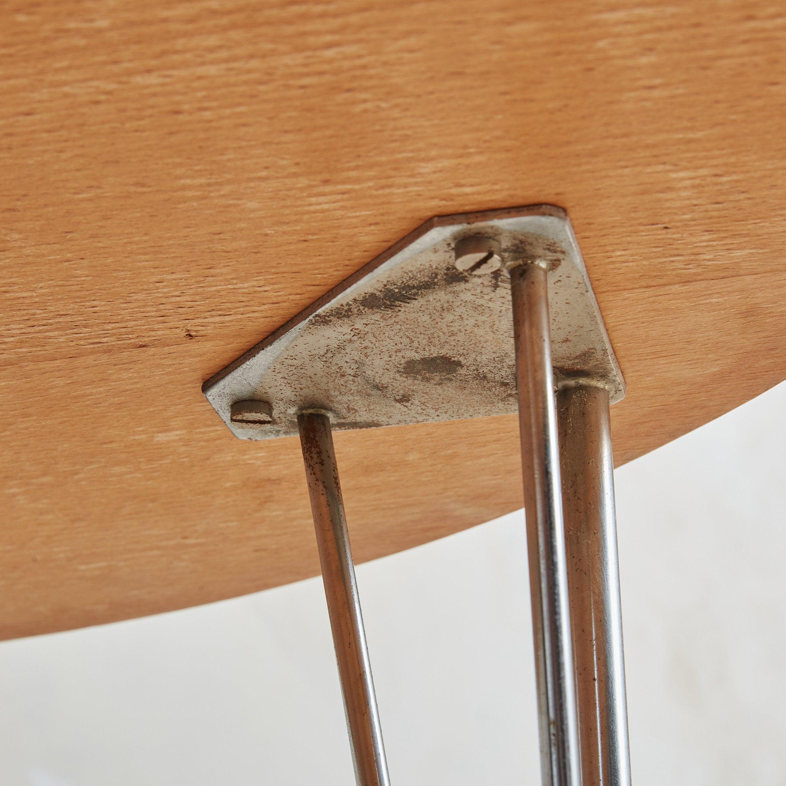 Round Rosewood Coffee Table with Hairpin Legs, Denmark 1960s For Sale 4