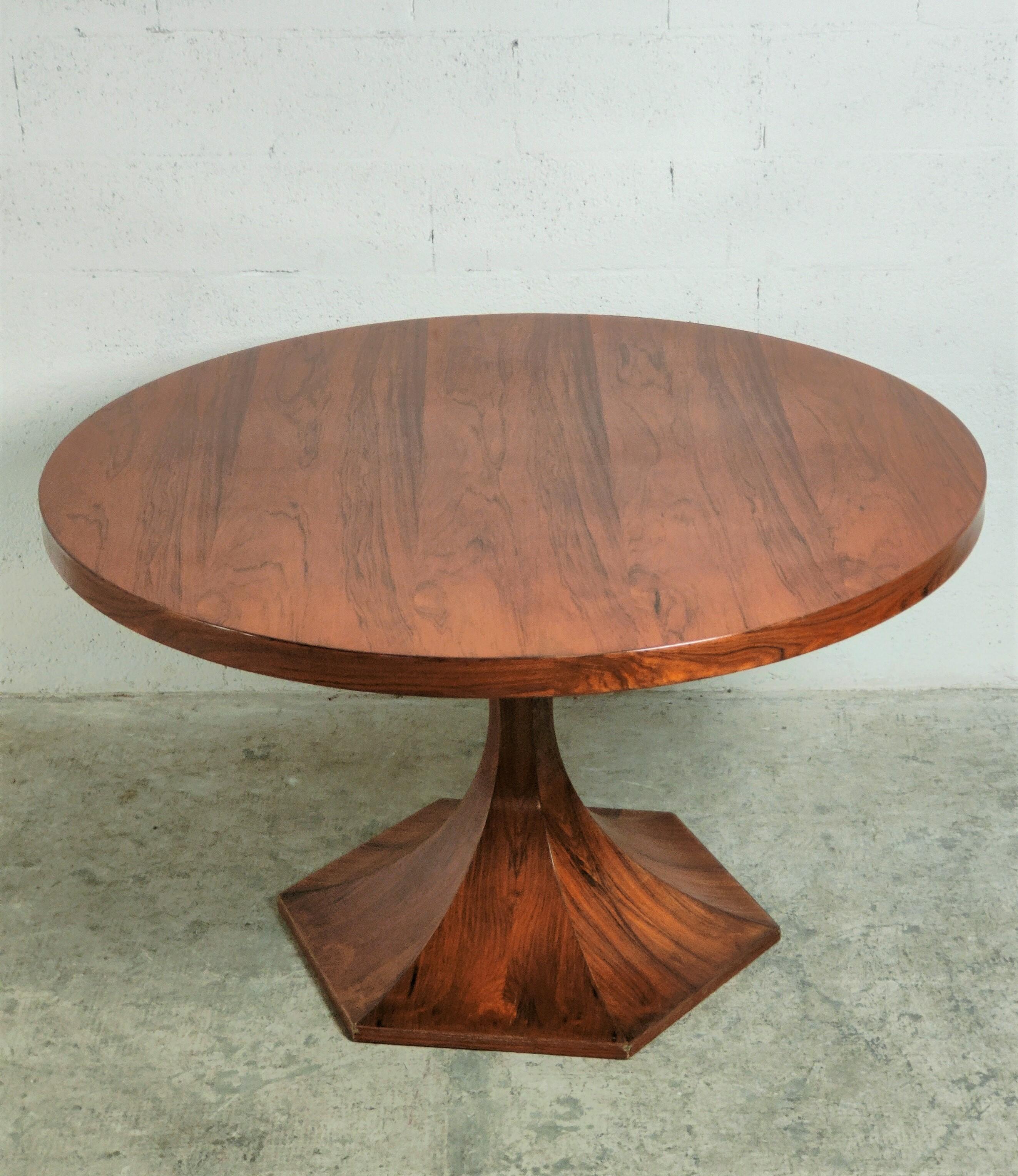 Italian Round wooden Dining Table by Carlo de Carli 60s