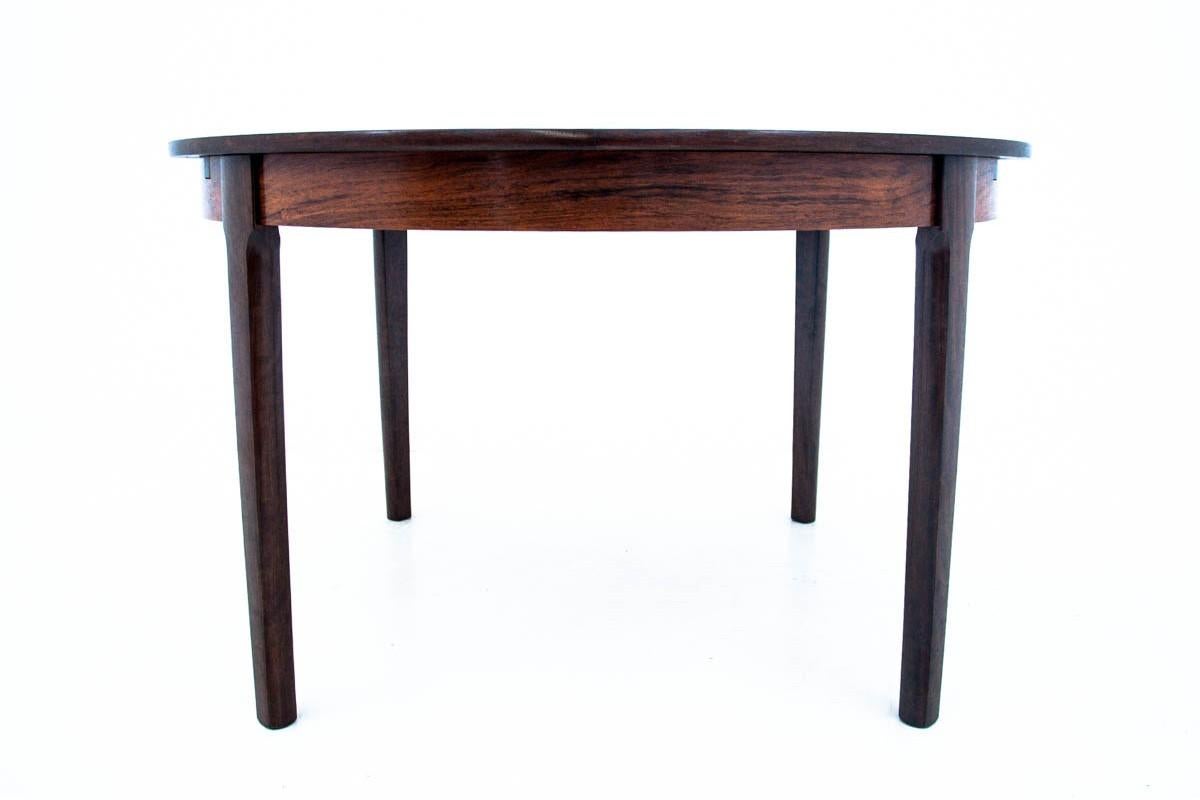 Mesa de comedor redonda de palisandro, Dinamarca, años 60 Escandinavo moderno