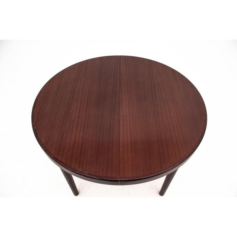 Round Mahogany Folding Dining Table in Danish Design In Good Condition In Chorzów, PL